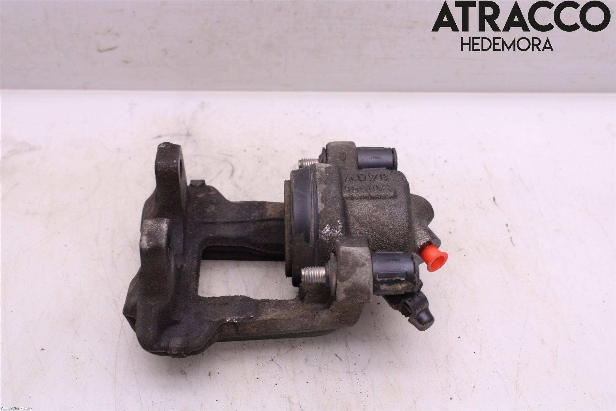 BMW 1 F20/F21 11-19 Bromsok Fram Vänster