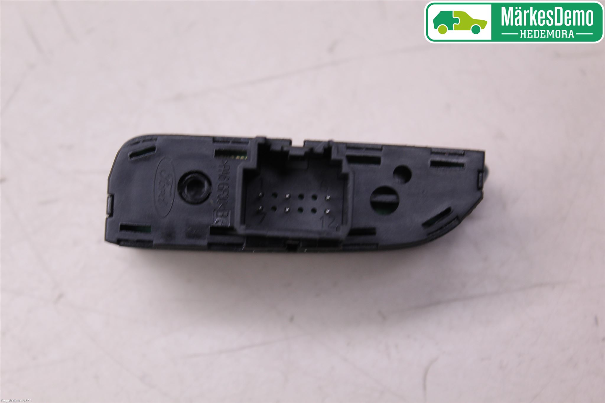 Ford TRANSIT/TOURNEO CONNECT 13-22 Strömställare Elruta