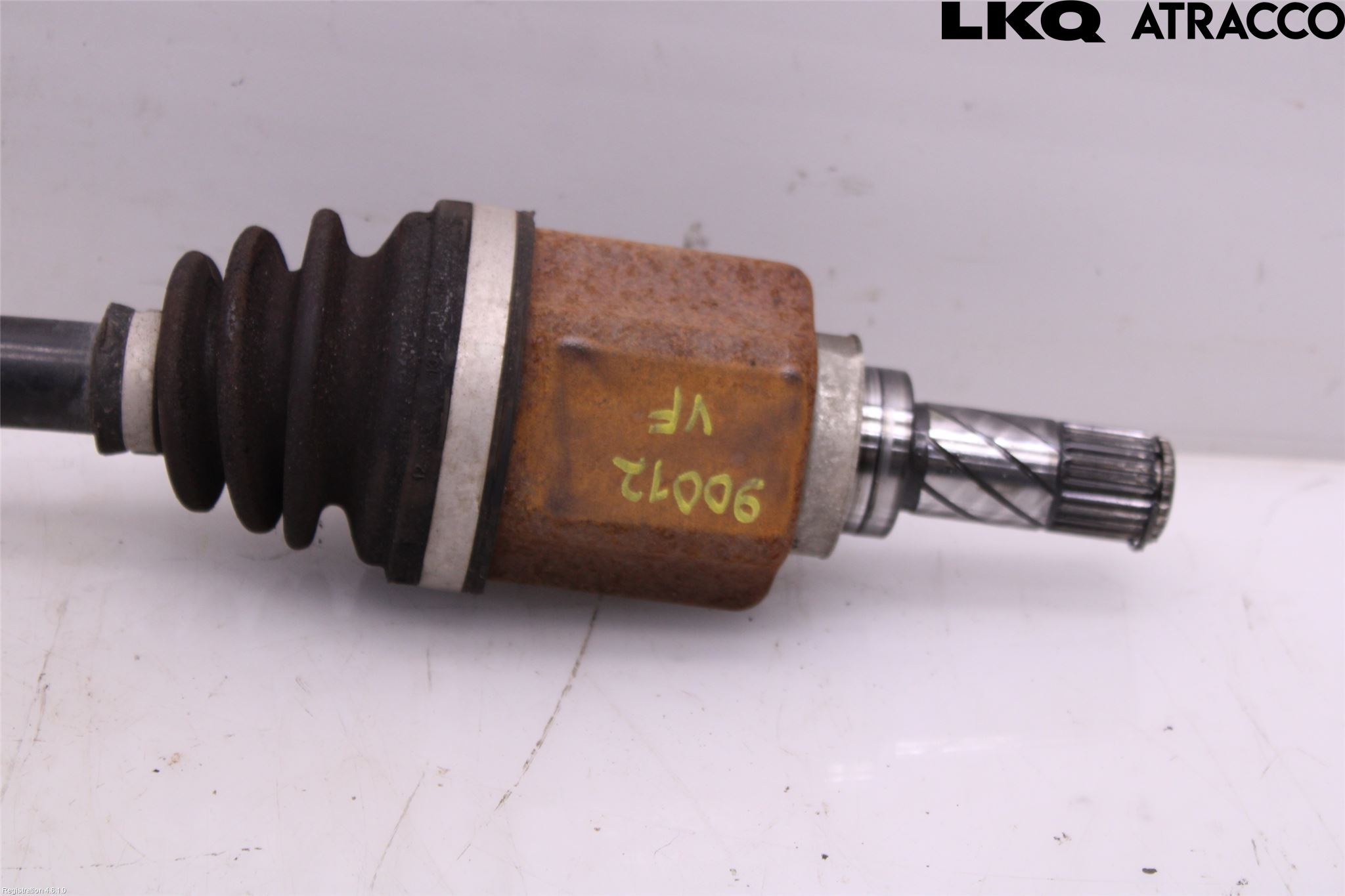 Nissan JUKE 14-19 Drivaxel Fram Vänster