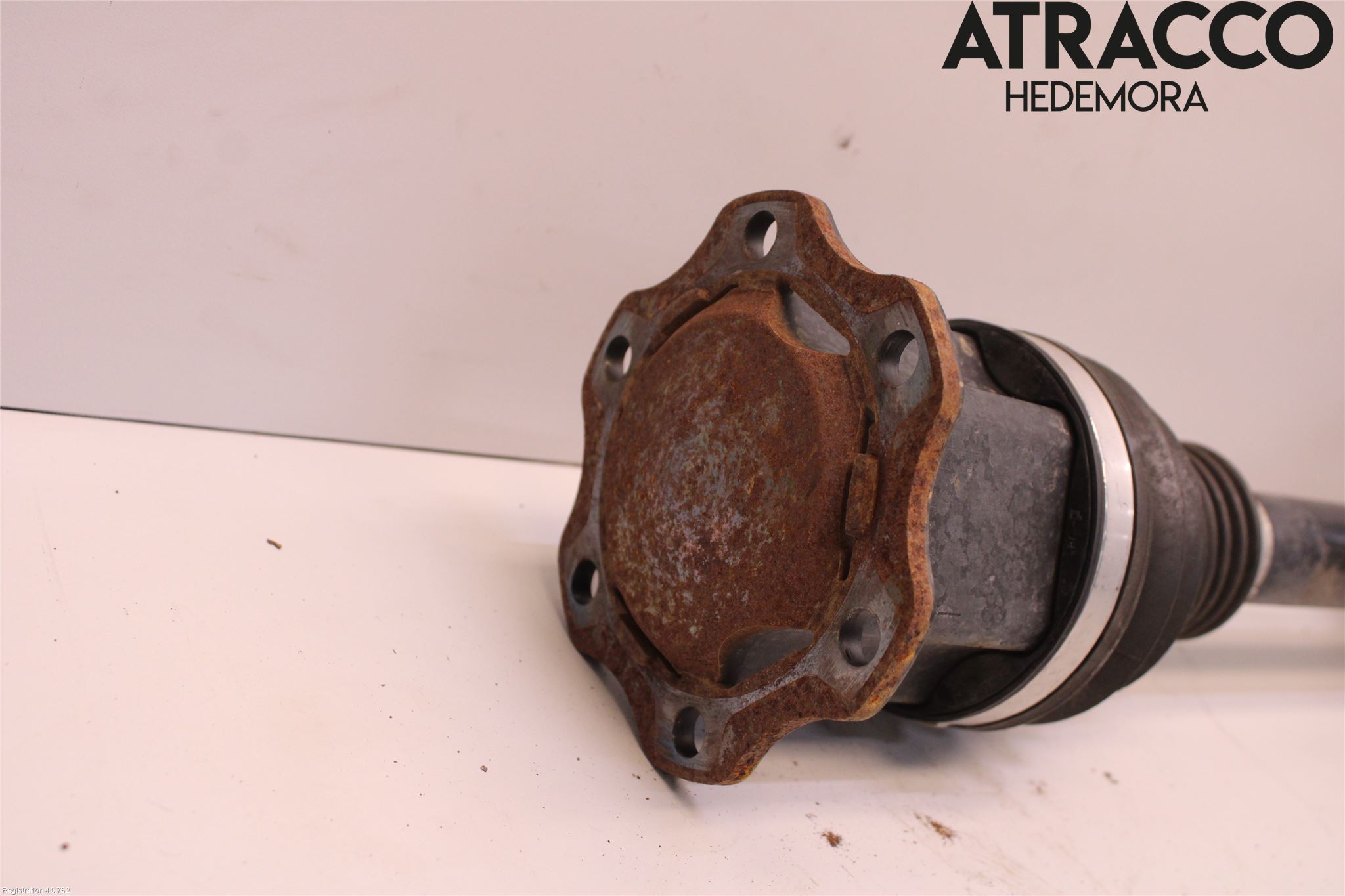 Audi A4/S4 B9 16-19 Drivaxel Fram Vänster