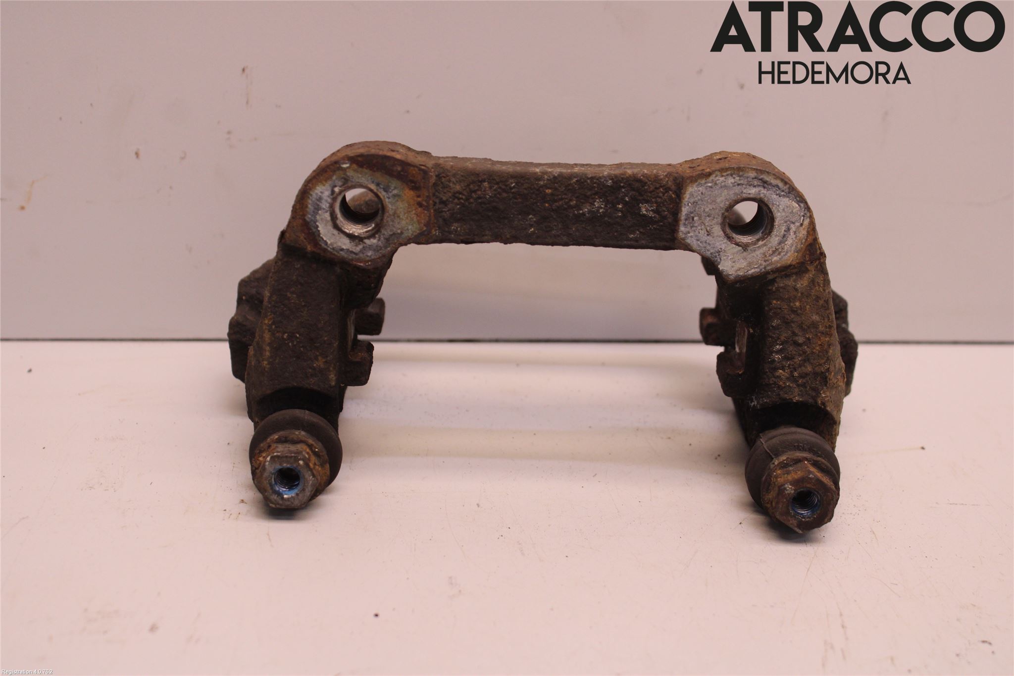 Volvo XC70 14-16 Bromsokshållare