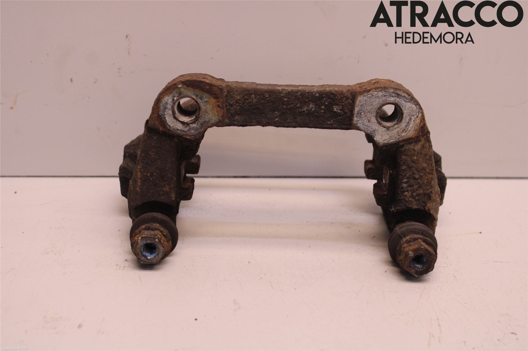 Volvo XC70 14-16 Bromsokshållare