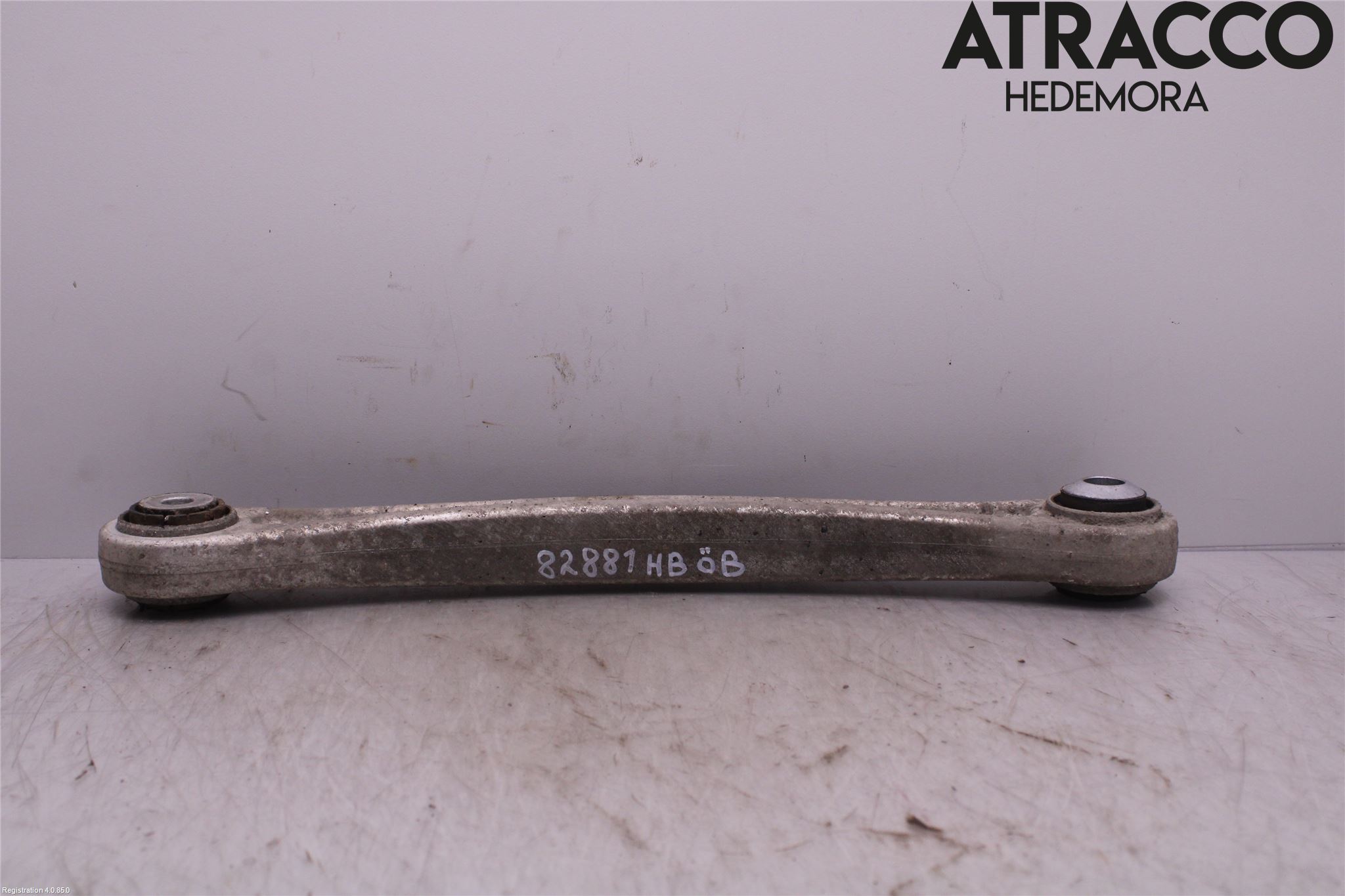 Porsche CAYENNE 03- Bärarm Bak Övre Höger