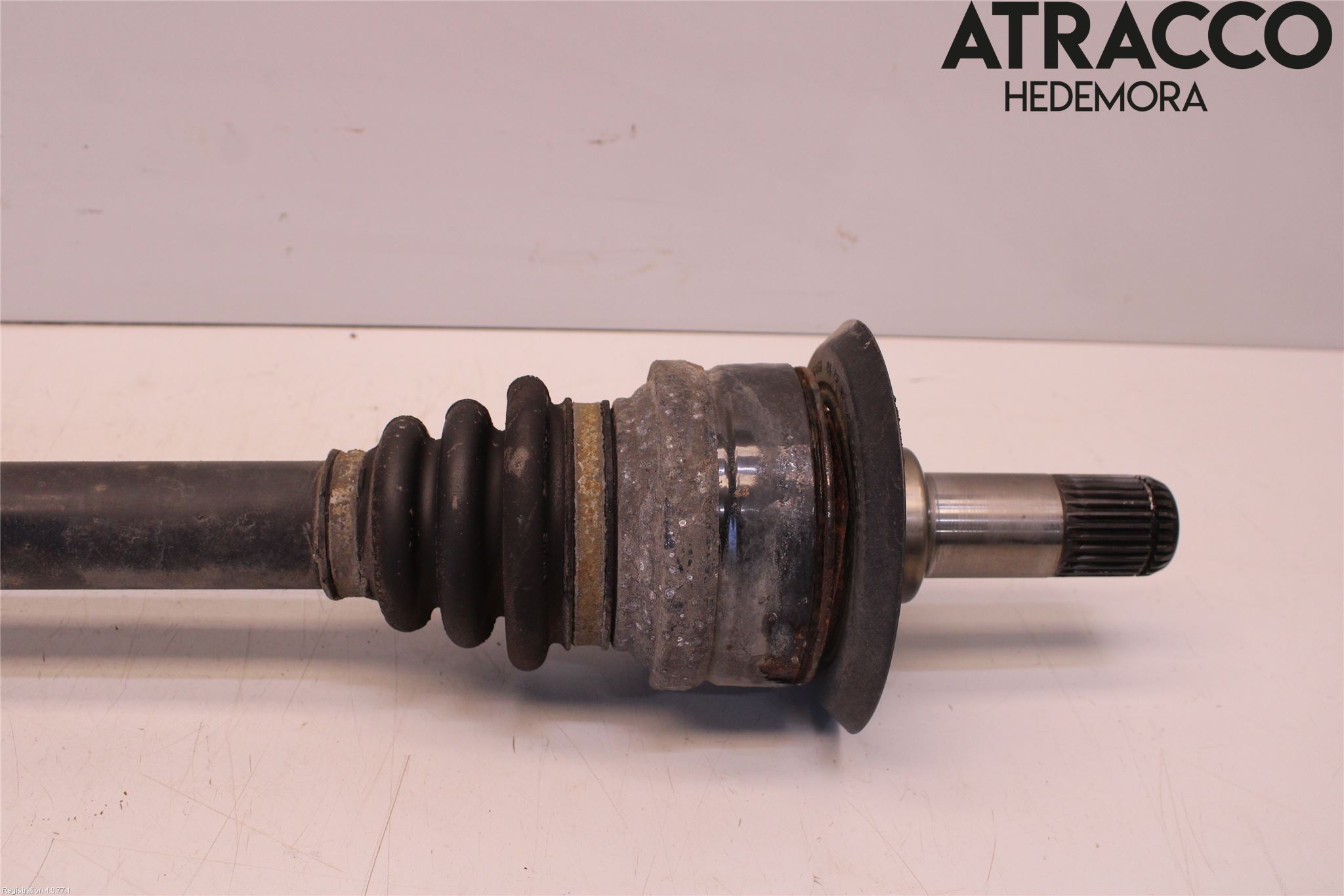 BMW 1 F20/F21 11-19 Drivaxel Bak Höger