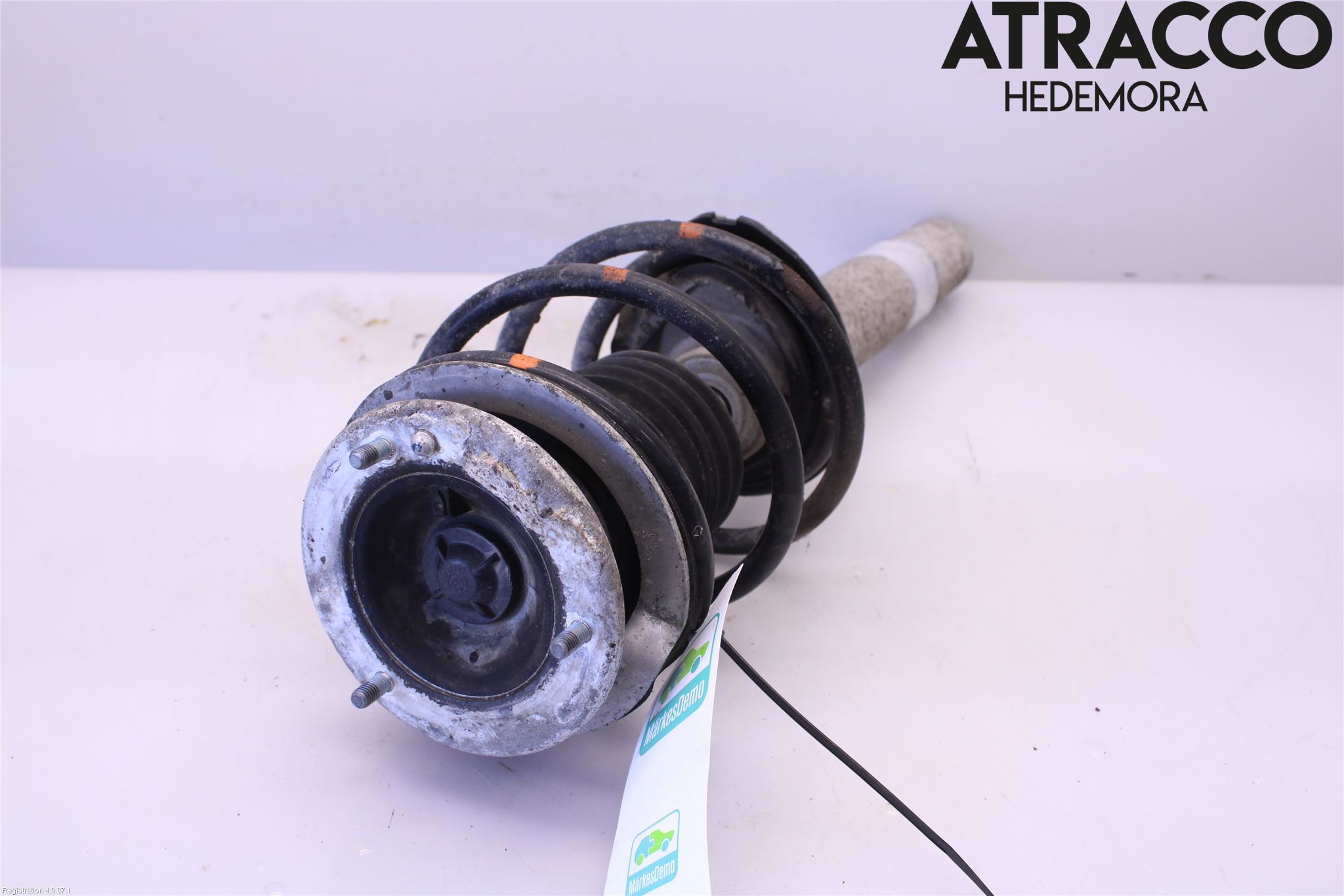 BMW 5 E39 95-04 Fjäderben Fram Höger