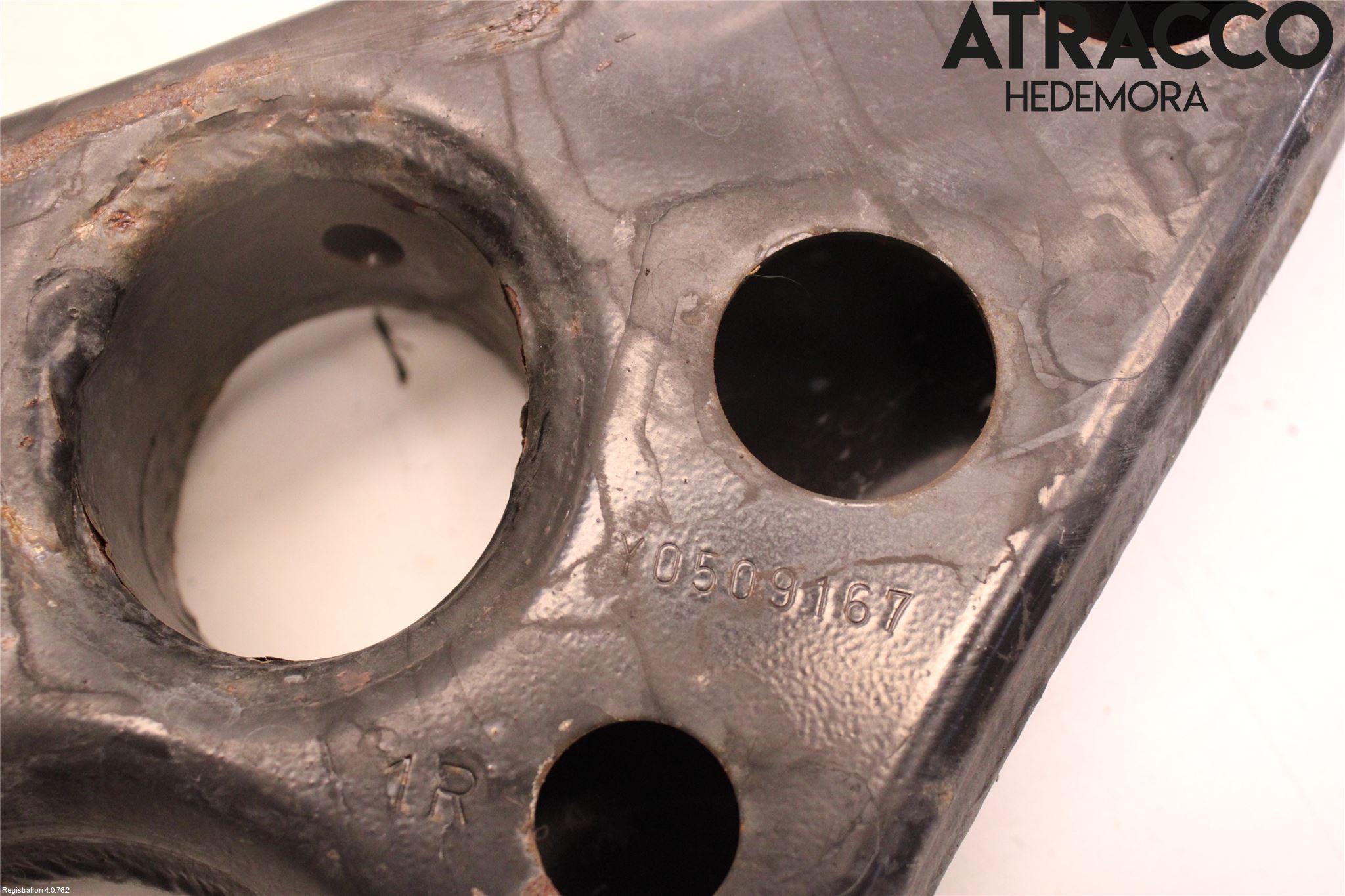 Lexus UX/300e 19- Bärarm Fram Undre Hö