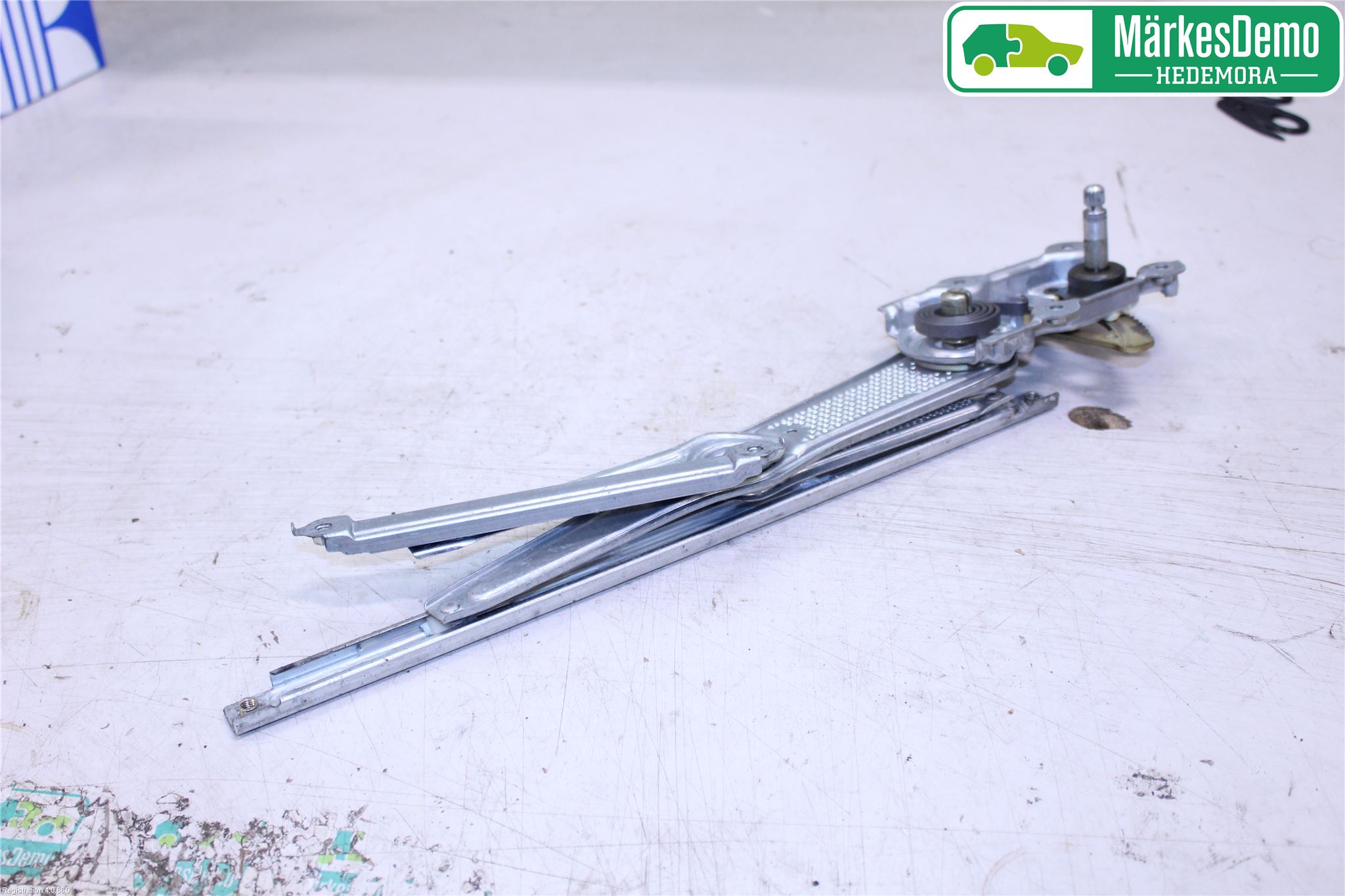 Toyota YARIS P1 99-03 Fönsterhissats Manuell
