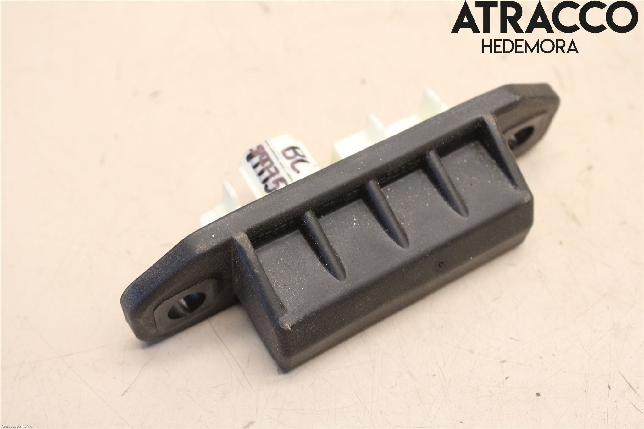 Toyota YARIS XP21 20- Bakluckehandtag