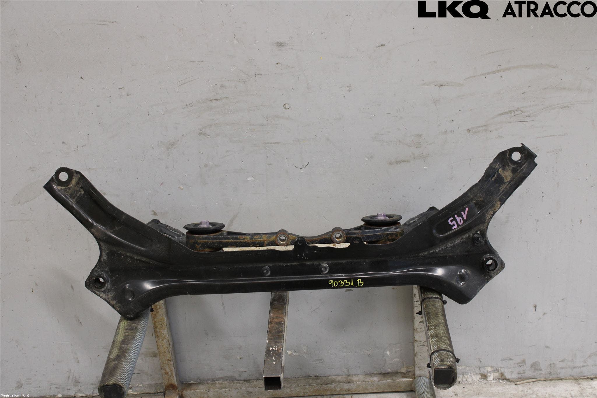 Toyota YARIS CROSS XP21 21- Bakaxelbalk