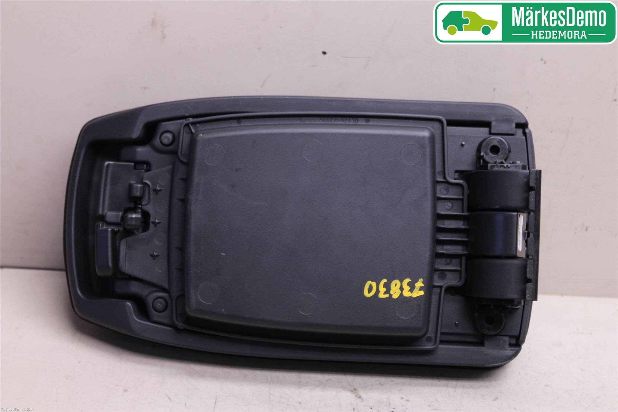 Toyota AURIS 13-19 Inredning Armstöd