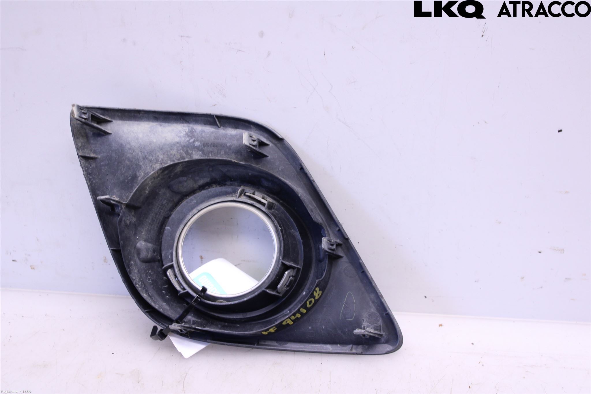 Toyota HILUX 16- Dimljussarg Fram