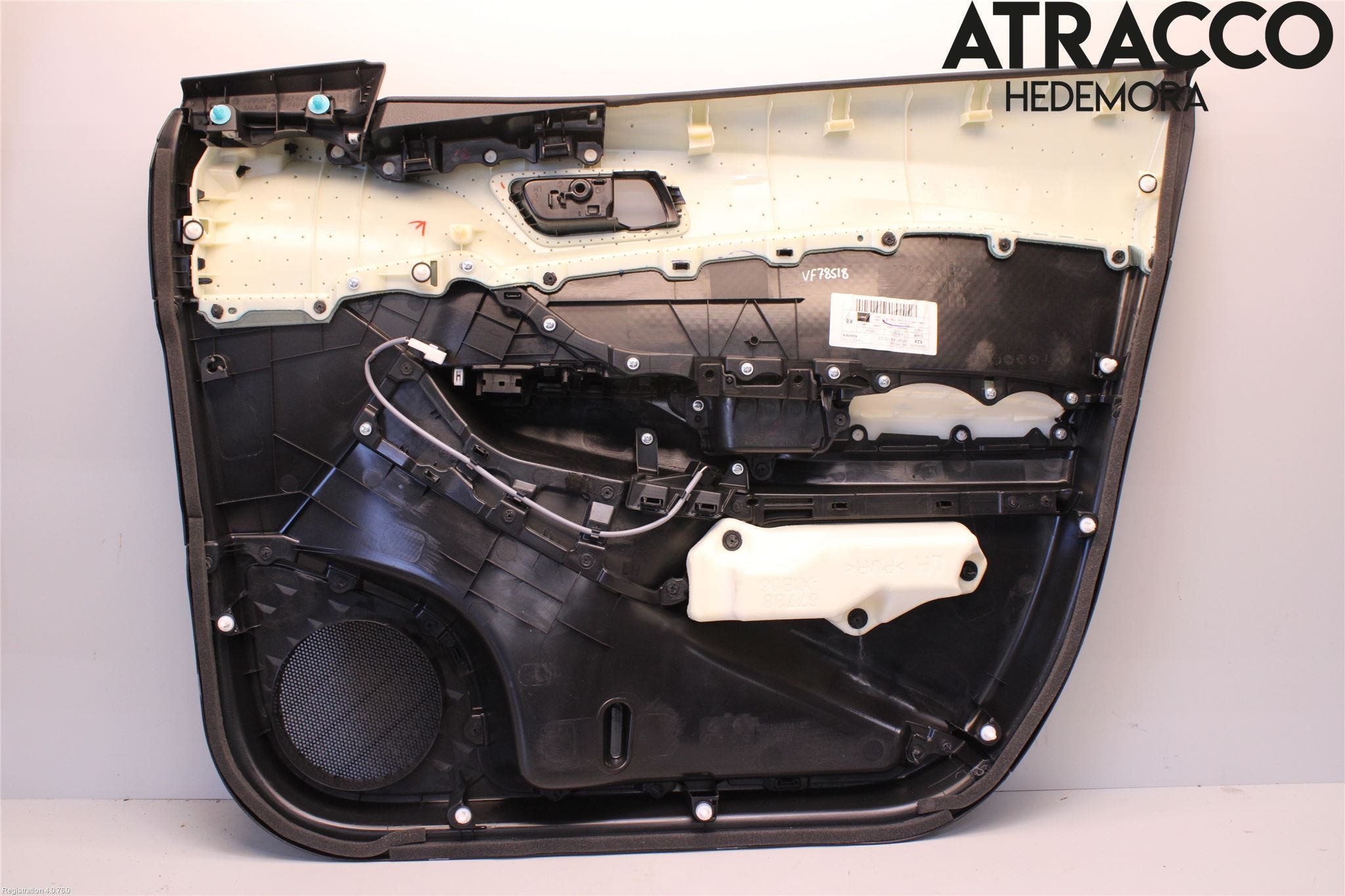 Toyota C-HR 16-23 Dörrklädsel Vä