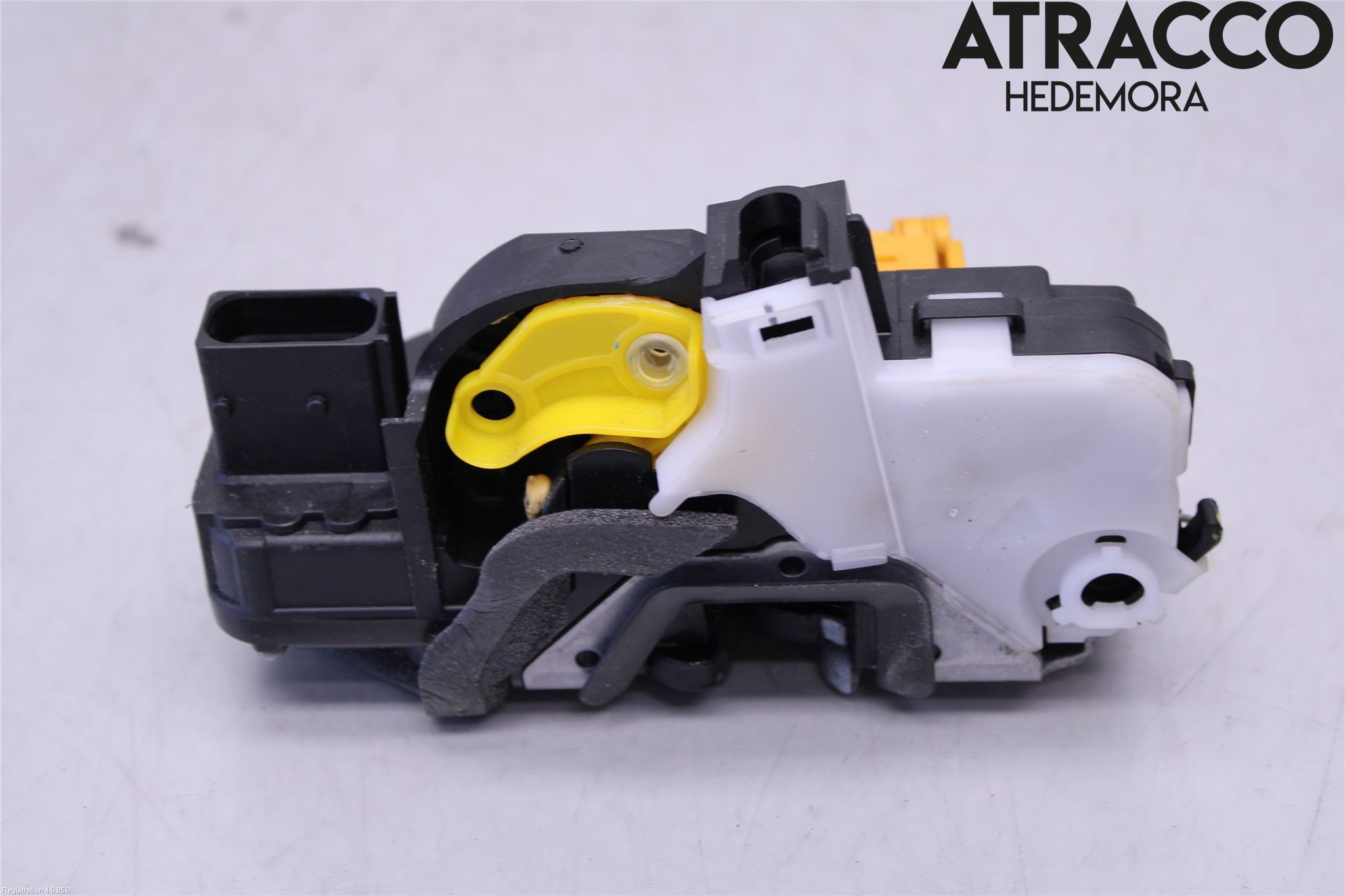 Opel INSIGNIA 09-16 Låskista-Dörrlås