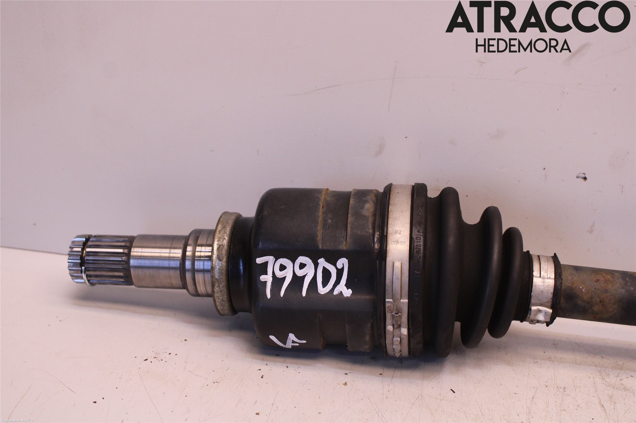 Toyota AVENSIS 16-18 Drivaxel Fram Vänster