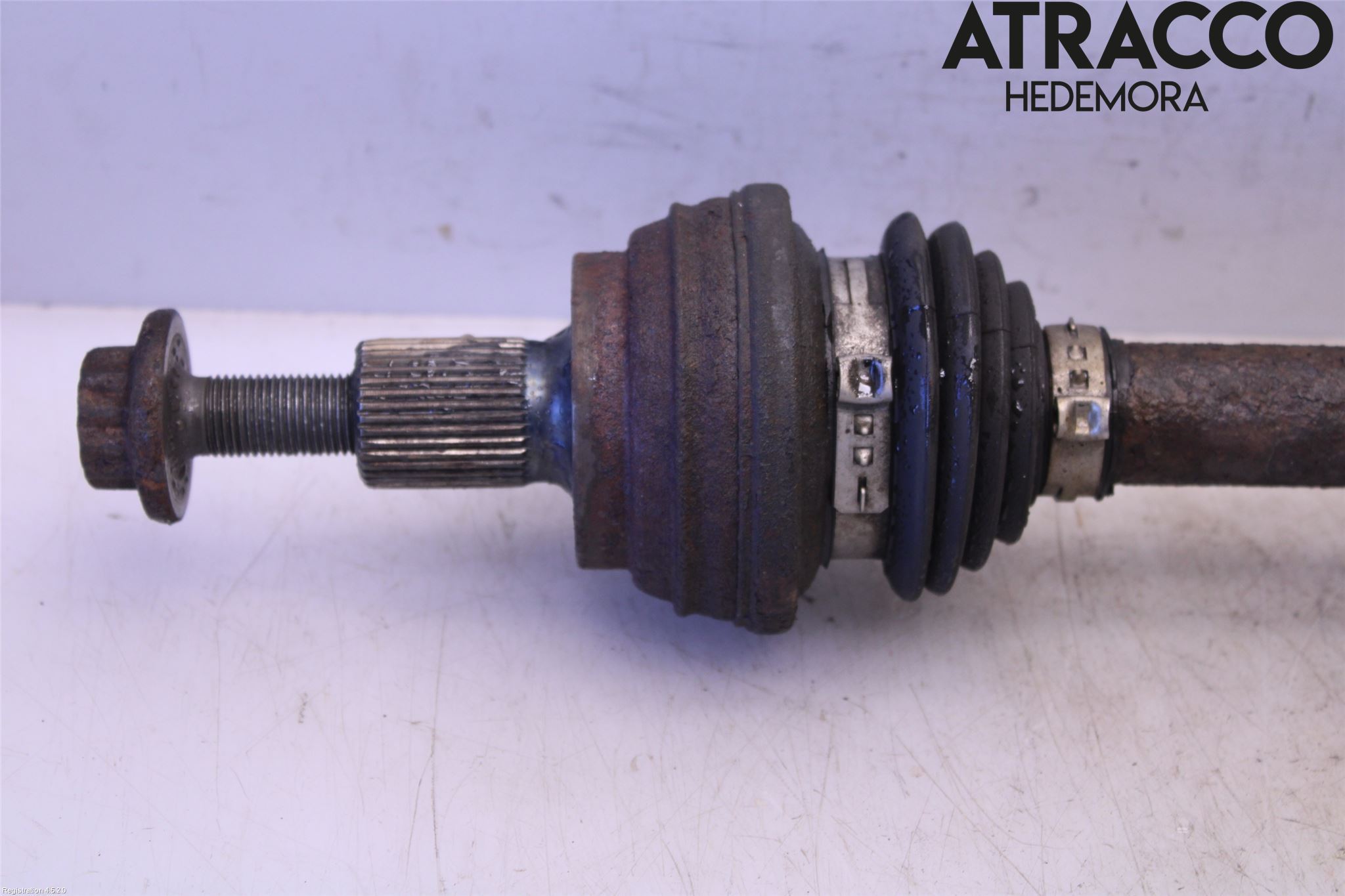 Volkswagen VW TIGUAN 07-16 Drivaxel Bak Vänster