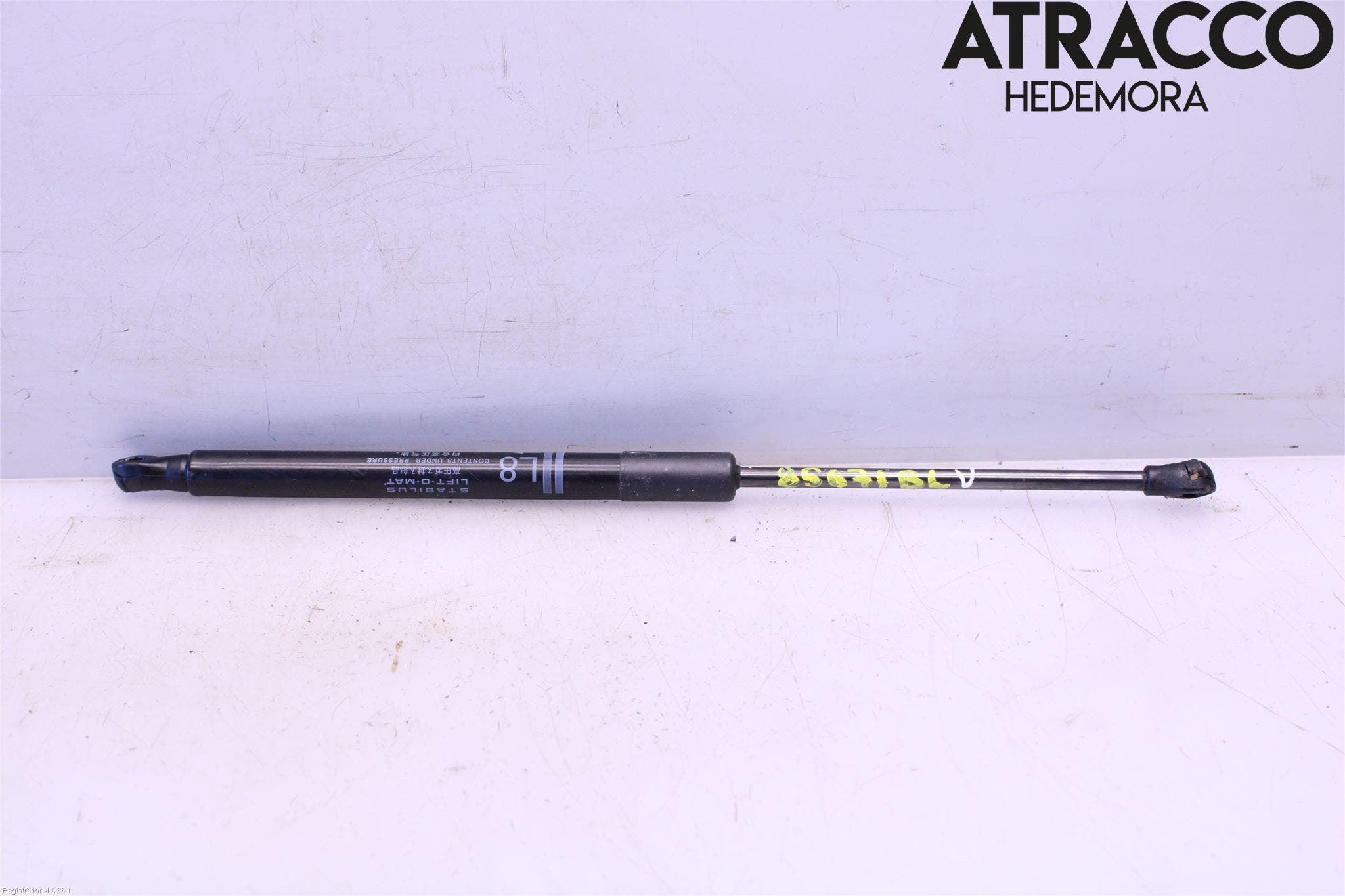 Toyota YARIS XP21 20- Gasfjäder Baklucka