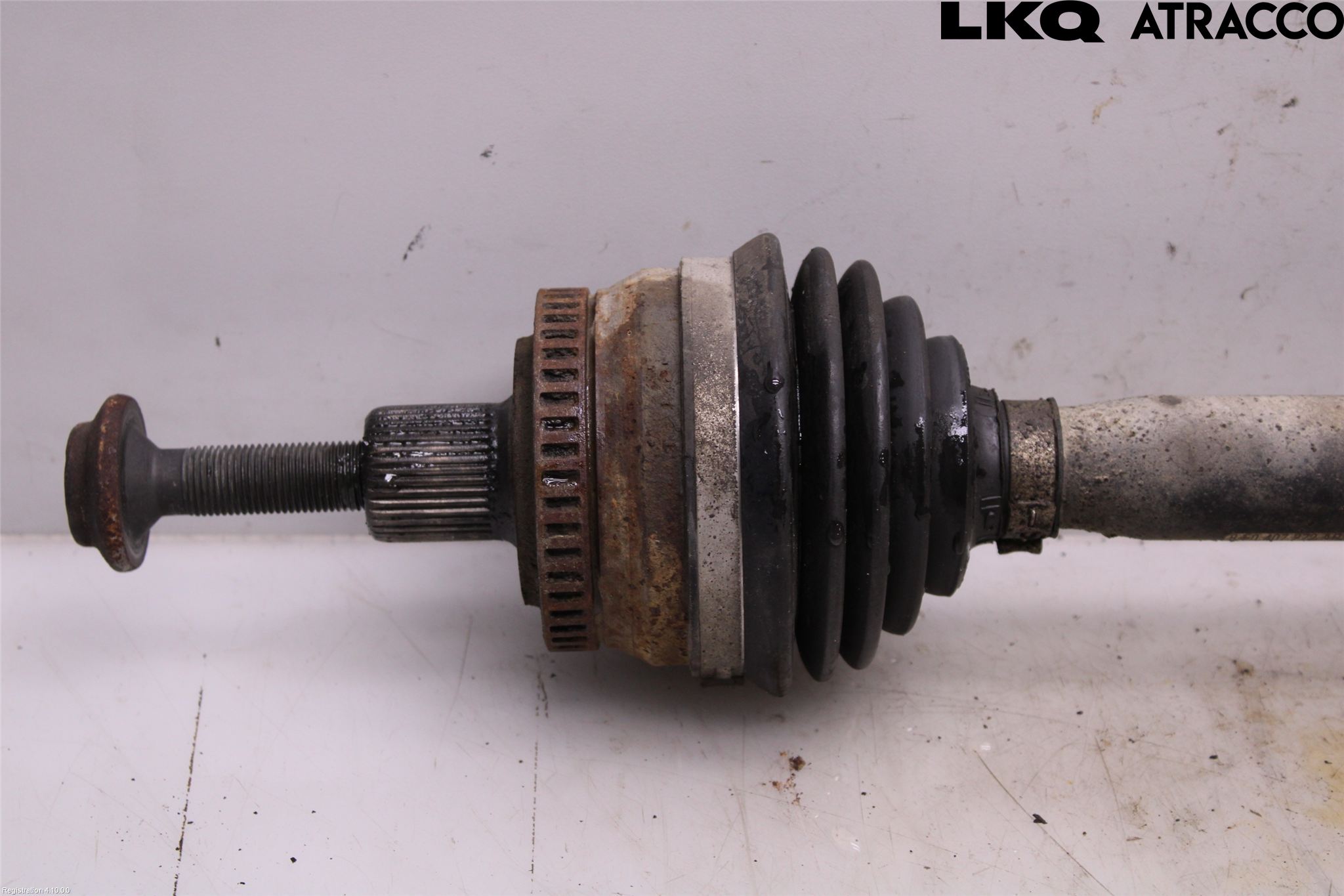Audi A4/S4 05-07 Drivaxel Fram Höger