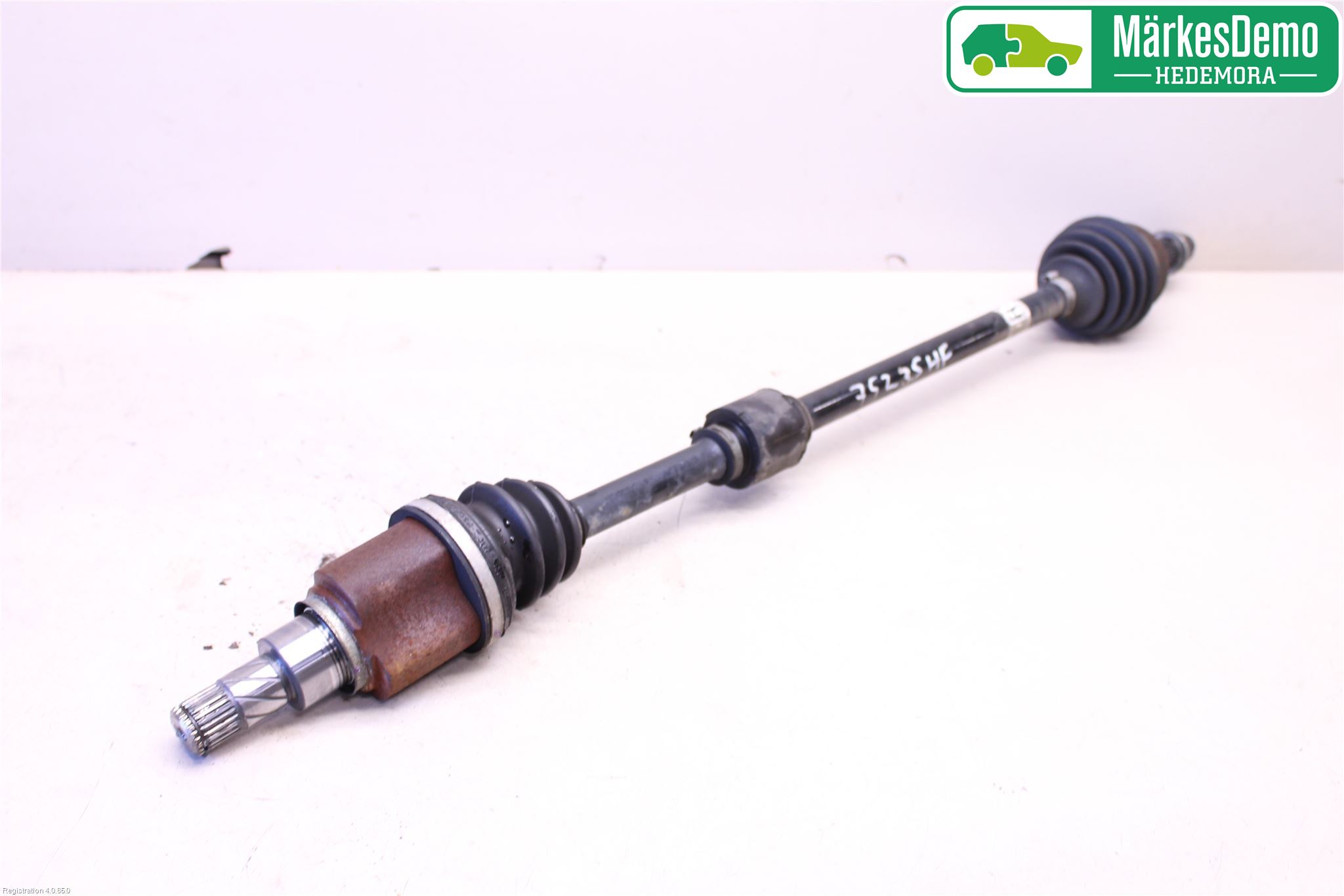 Nissan NOTE E12 14-20 Drivaxel Fram Höger