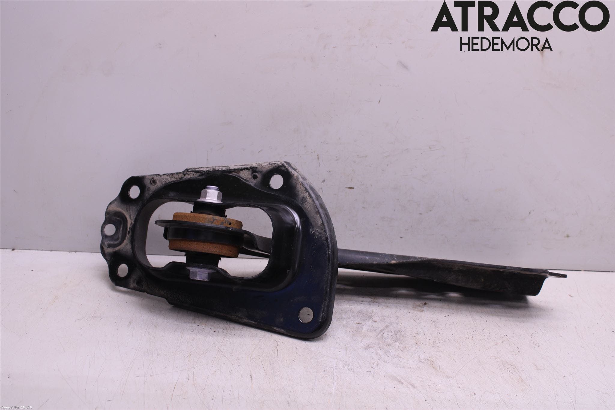 Toyota COROLLA 19- Bärarm Bak Höger