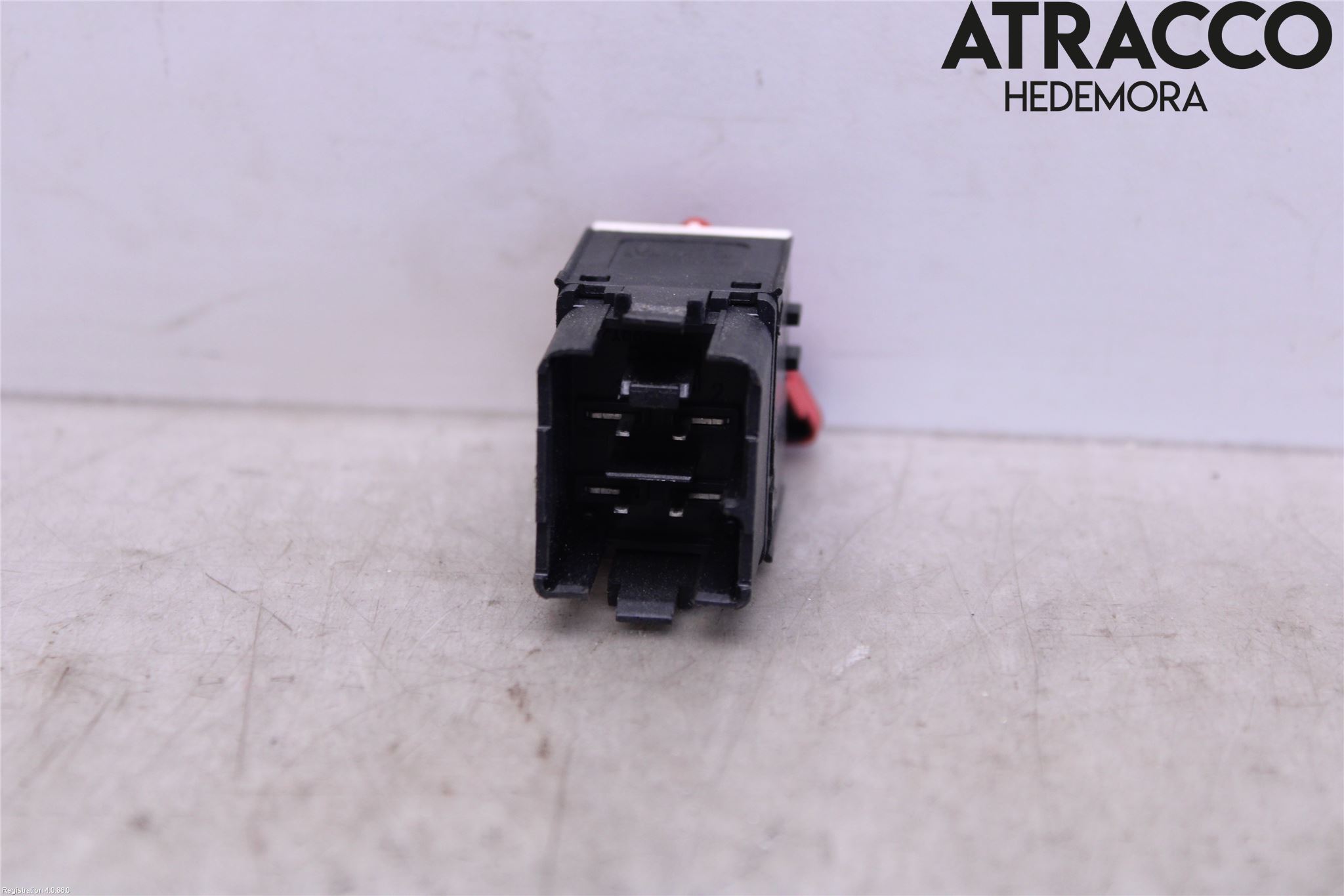 Volkswagen VW SCIROCCO 09-17 Strömställare Varnings