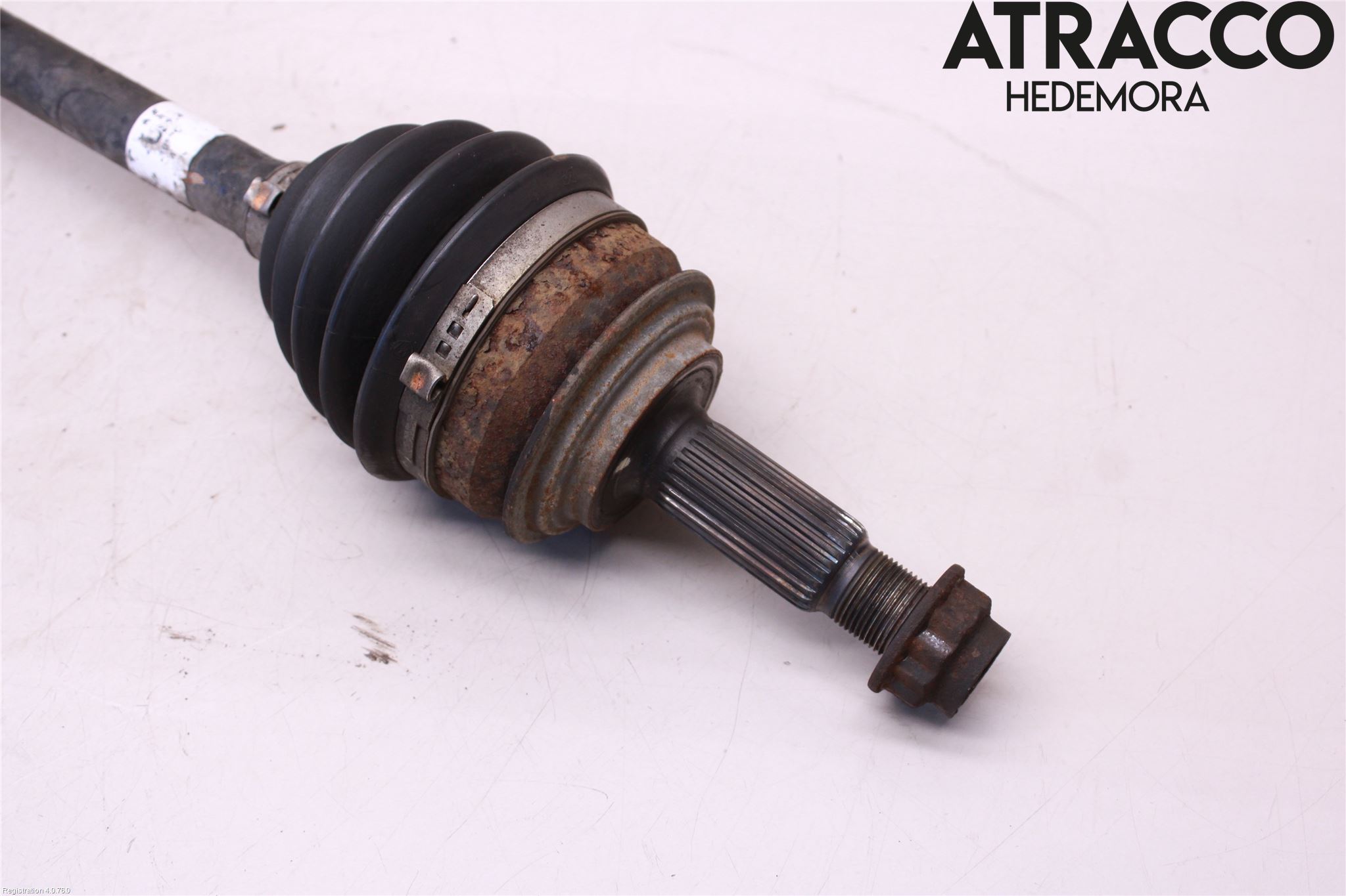 Toyota YARIS XP130 12-14 Drivaxel Bak Vänster