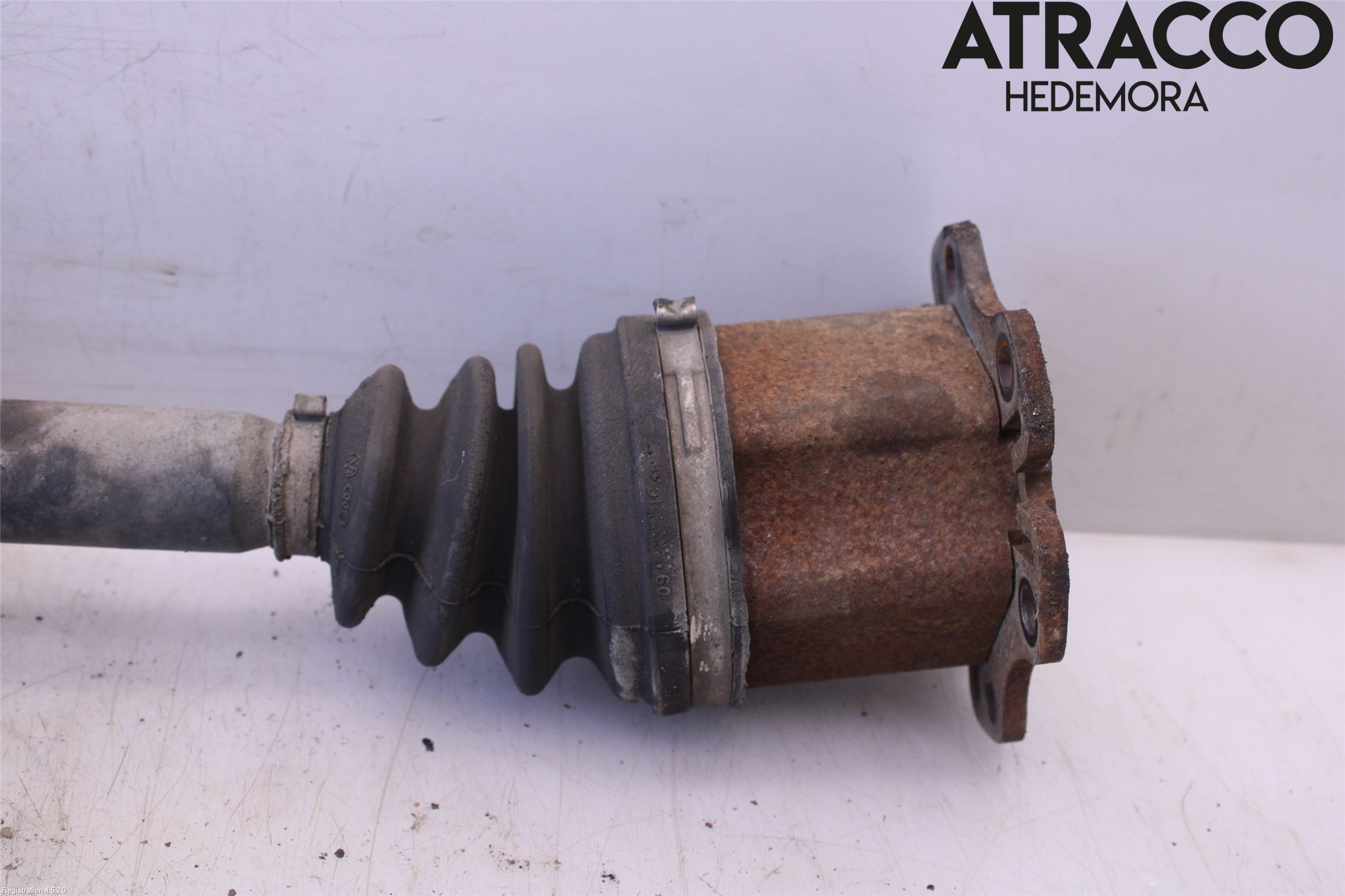 Audi A6/S6     05-11 Drivaxel Fram Höger