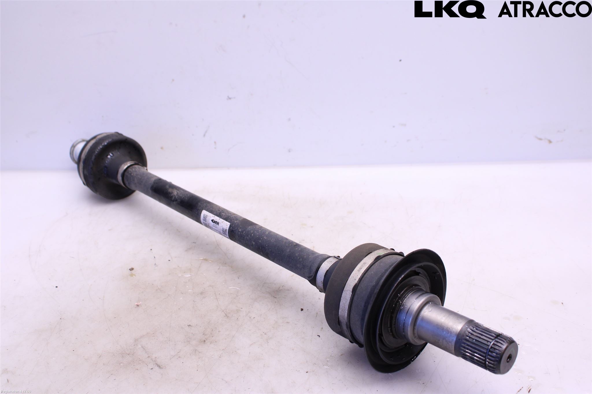 BMW 5 G30/G31/F90 17-23 Drivaxel Bak Vänster