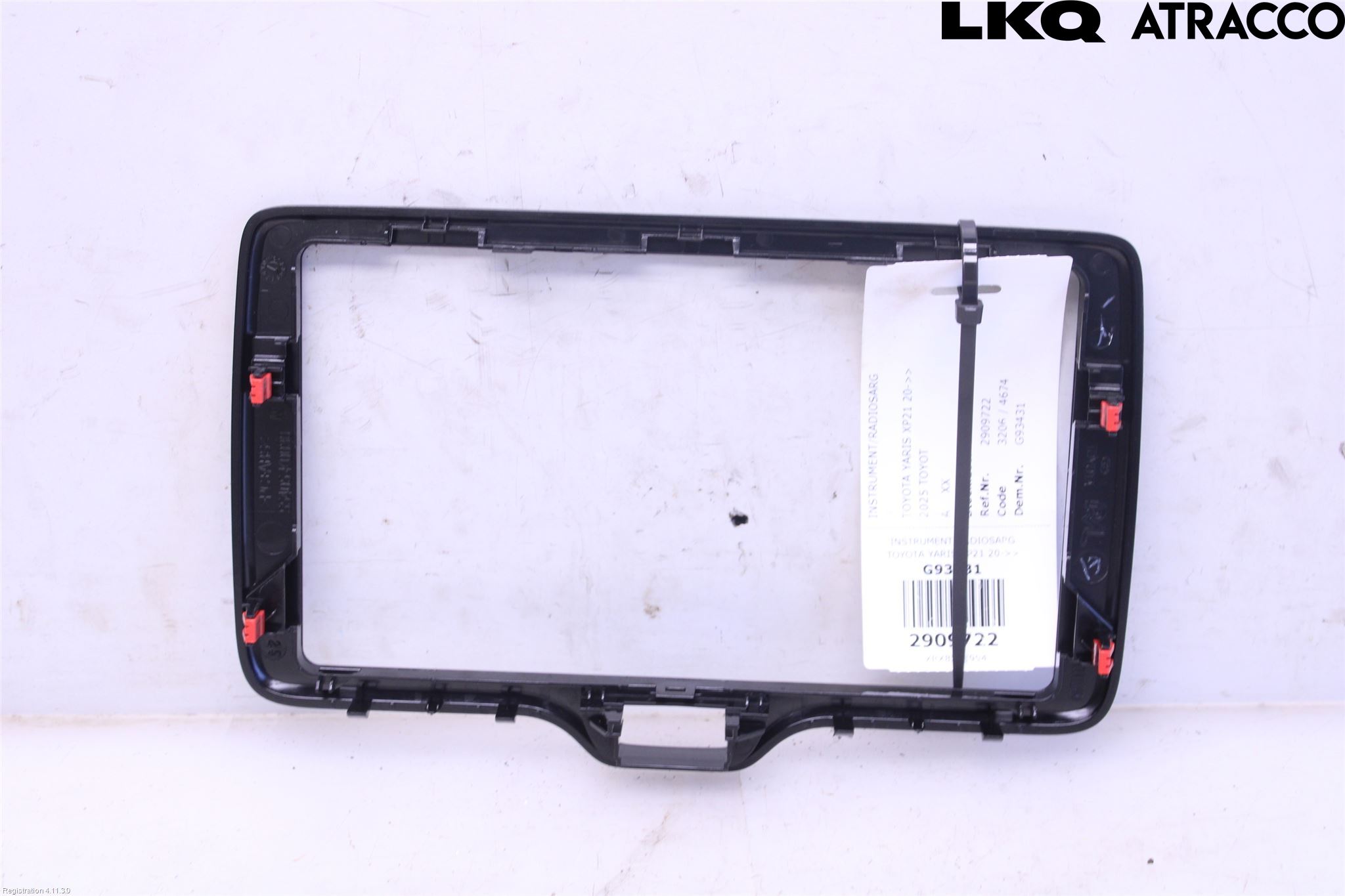 Toyota YARIS XP21 20- Instrument-Radio Sarg