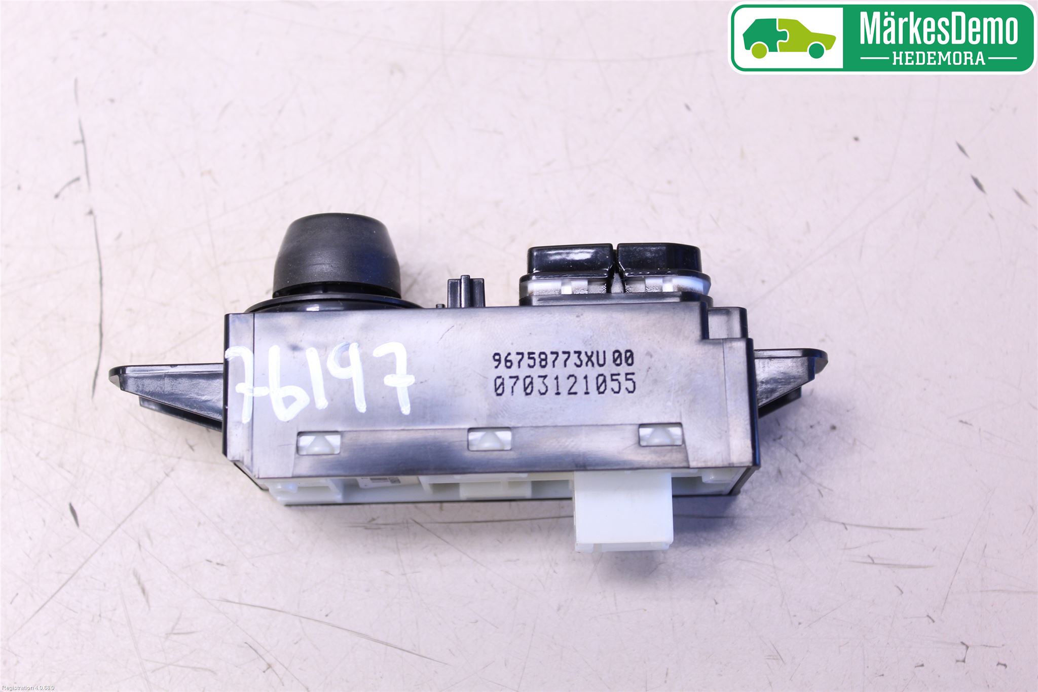 Peugeot 208 12-15 Strömställare Färddator