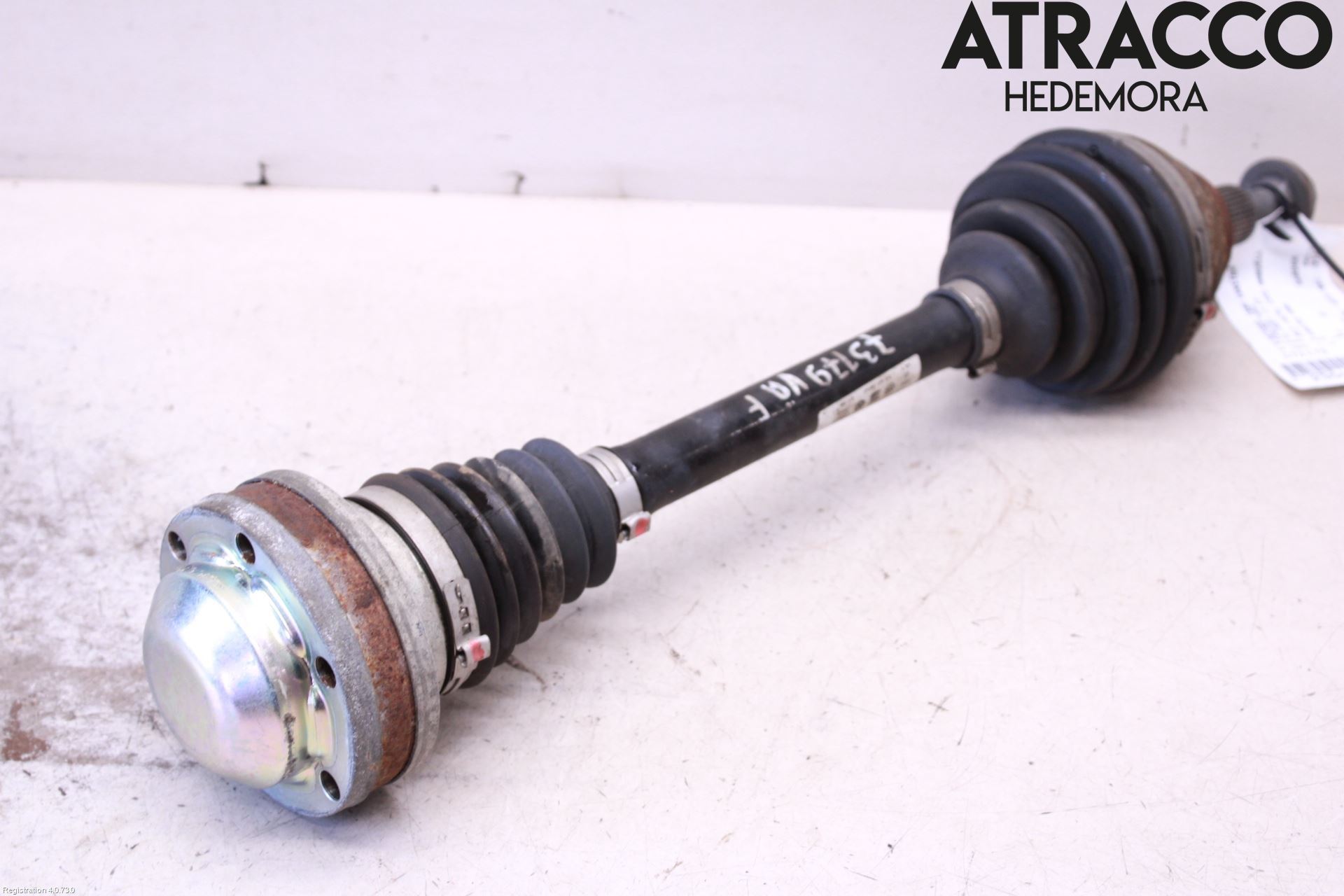 Volkswagen VW CADDY 11-15 Drivaxel Fram Vänster