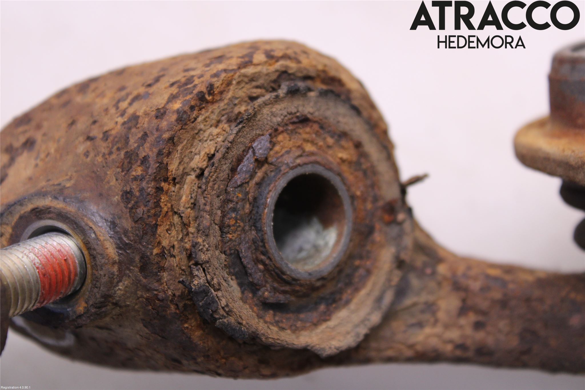 Volvo 940 91-98 Bärarm Fram Undre Vä