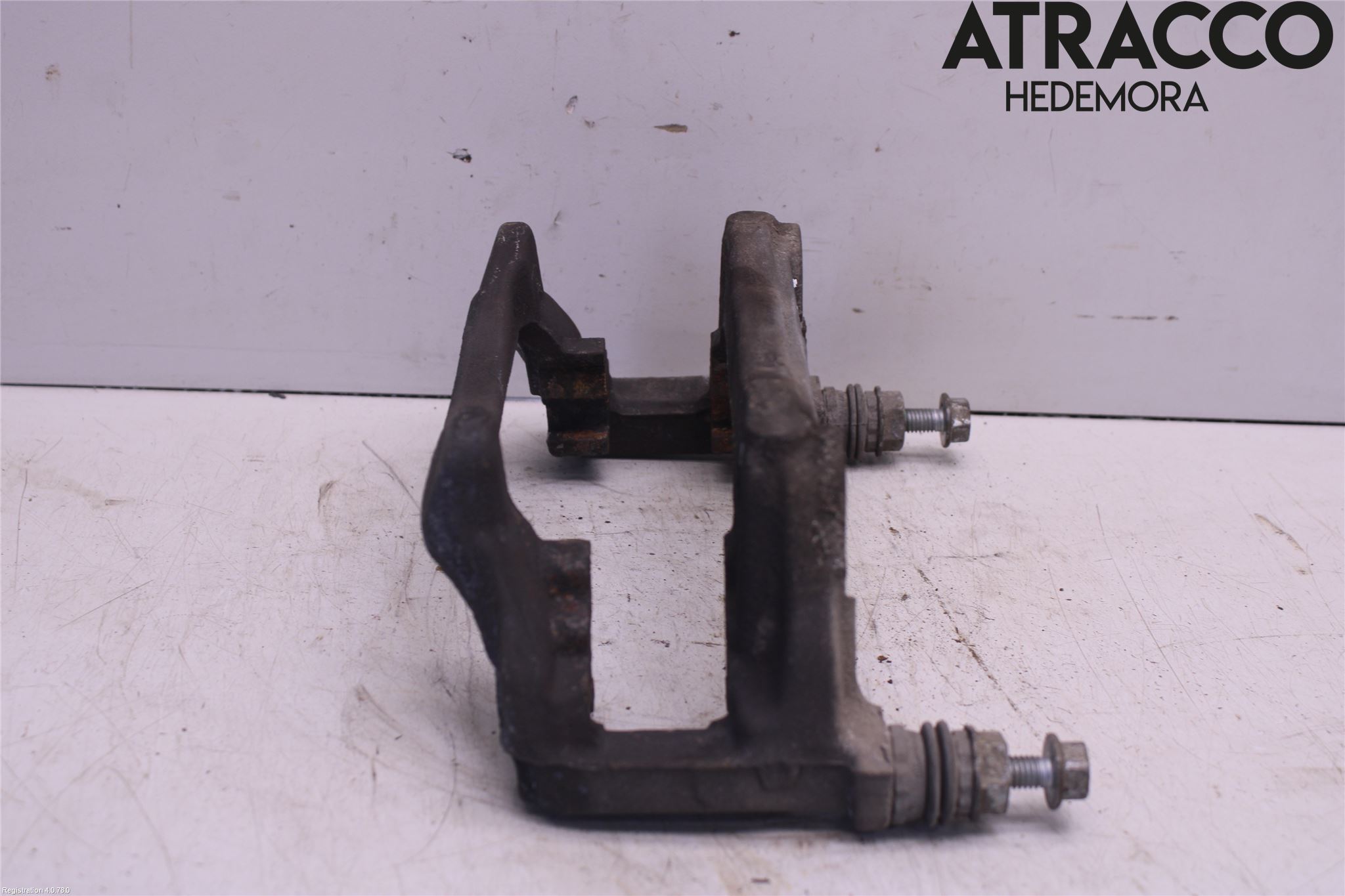 Mercedes-Benz MB C-KLASS (W205) 14-21 Bromsokshållare