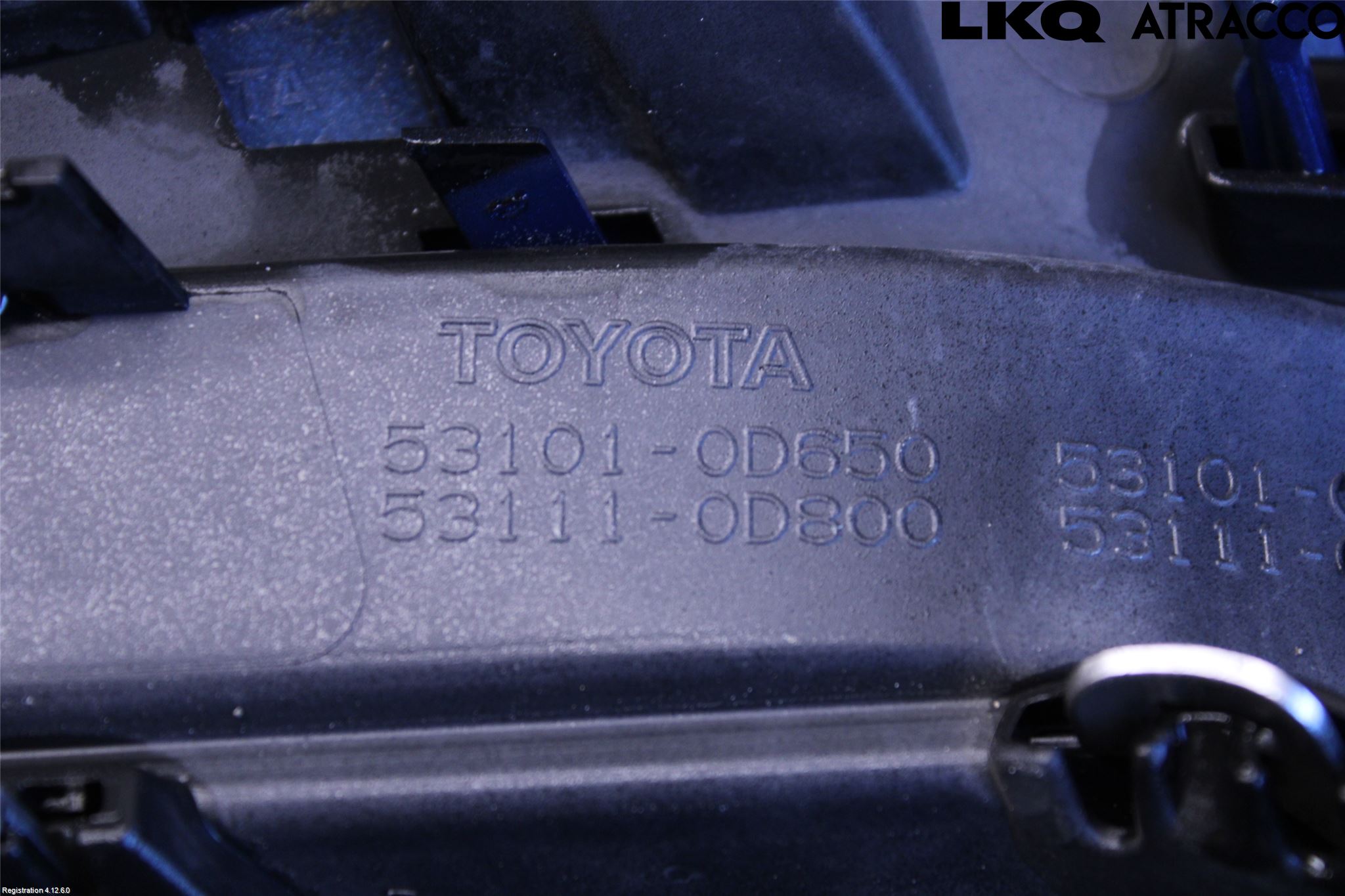 Toyota YARIS XP130 15-20 Grill Komp