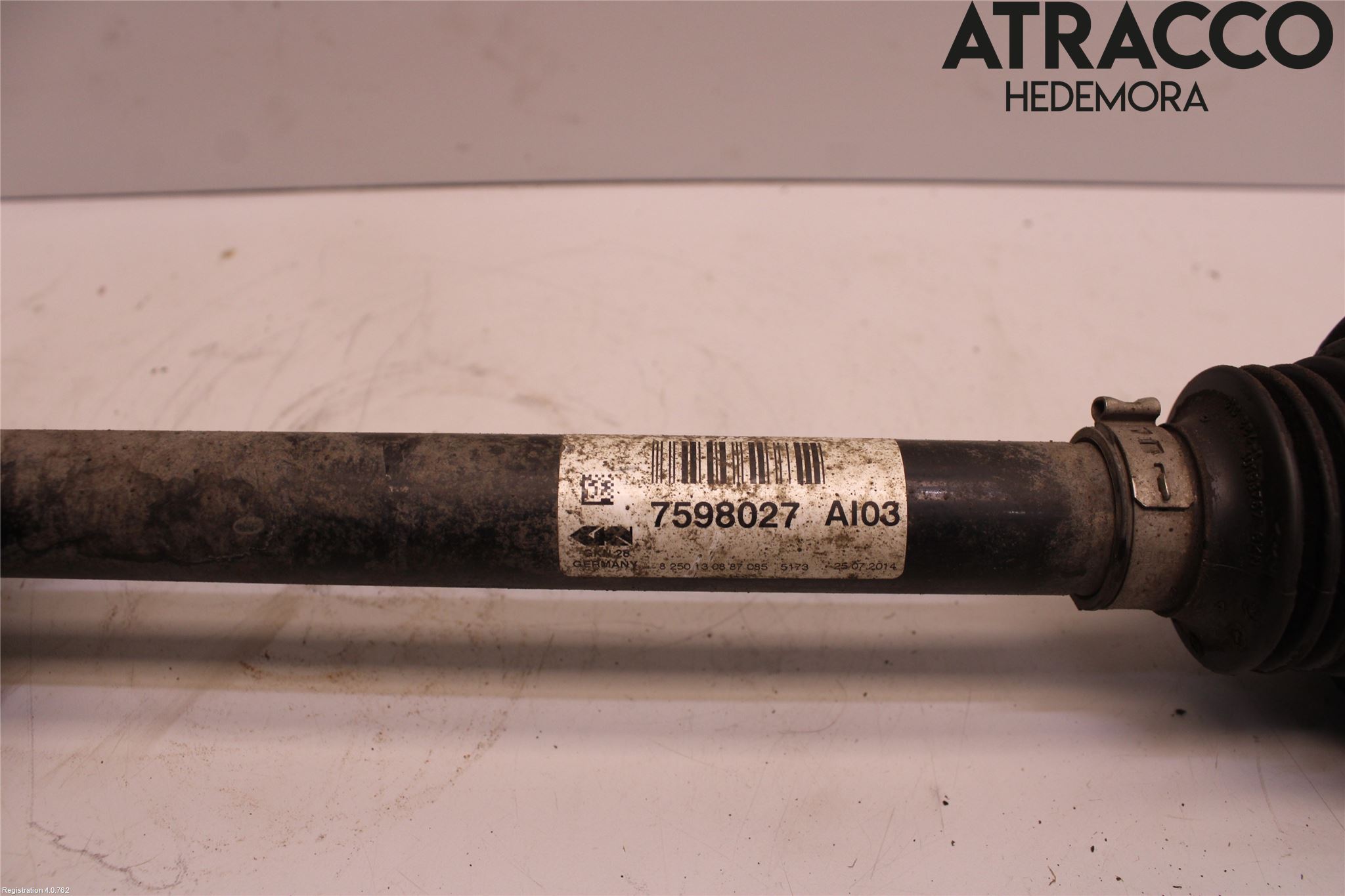 BMW X4 F26 14-18 Drivaxel Fram Vänster