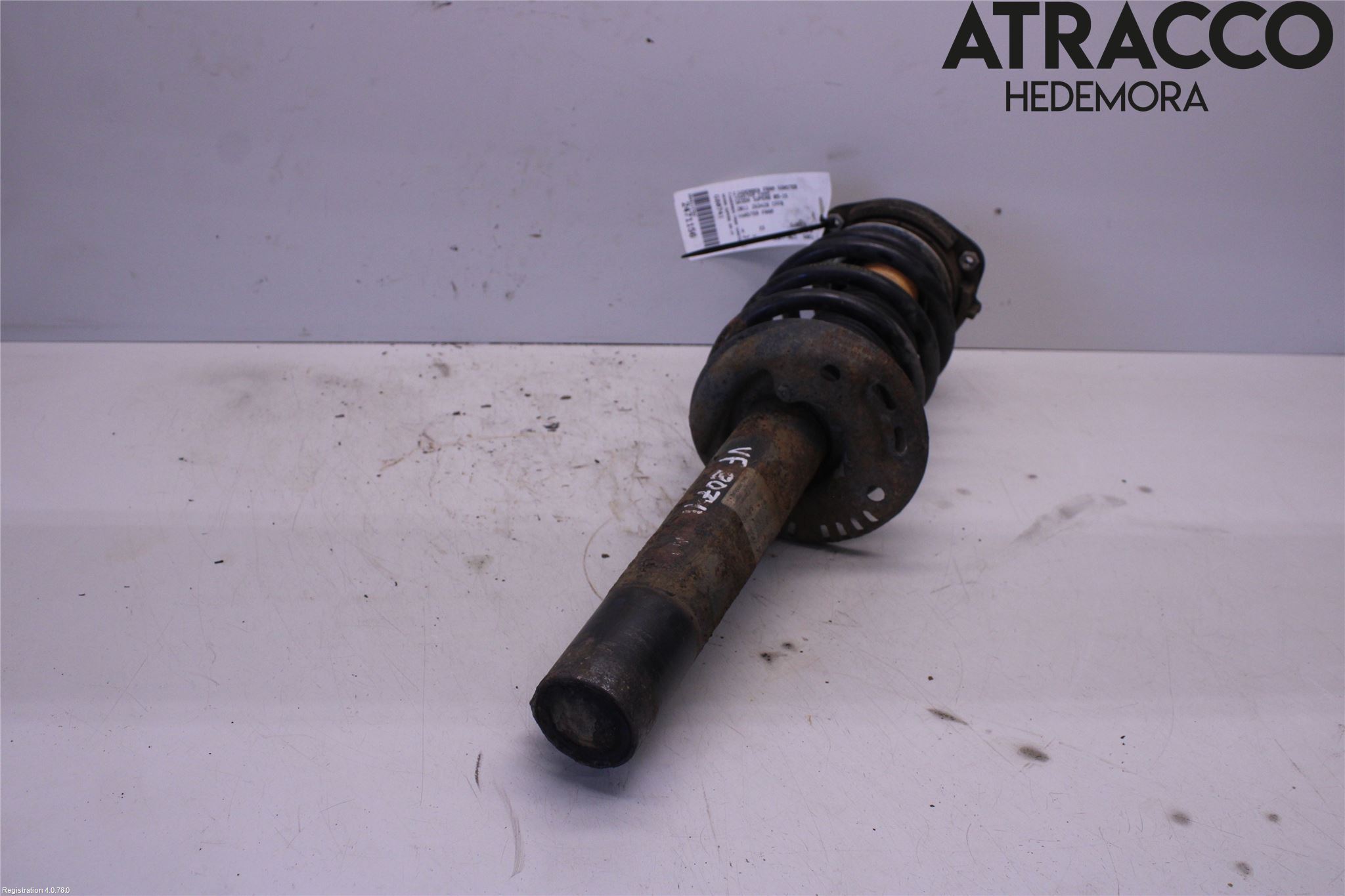 Skoda SUPERB 09-15 Fjäderben Fram Vänster