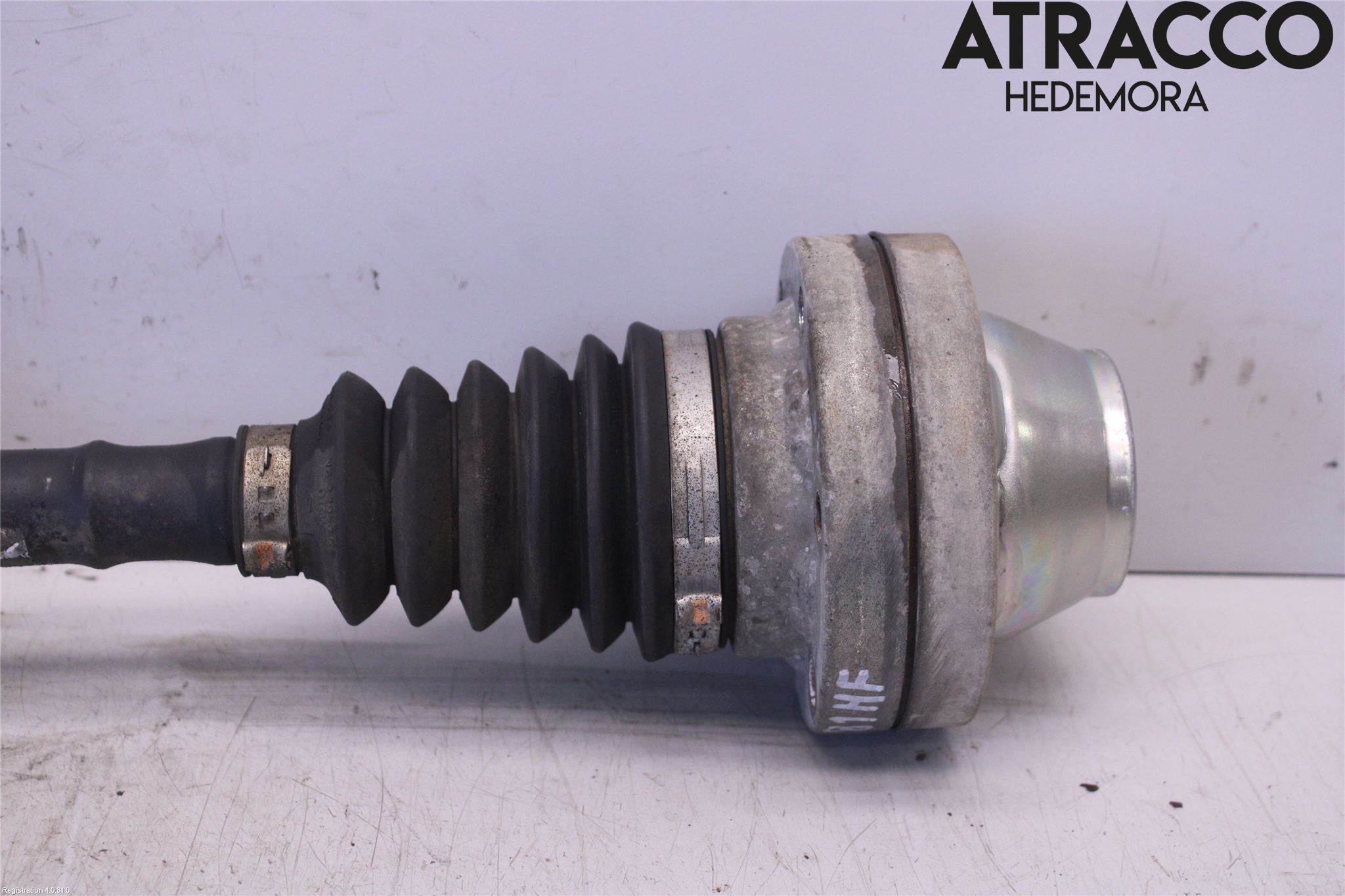 Volkswagen VW AMAROK 2H 10-22 Drivaxel Fram Höger