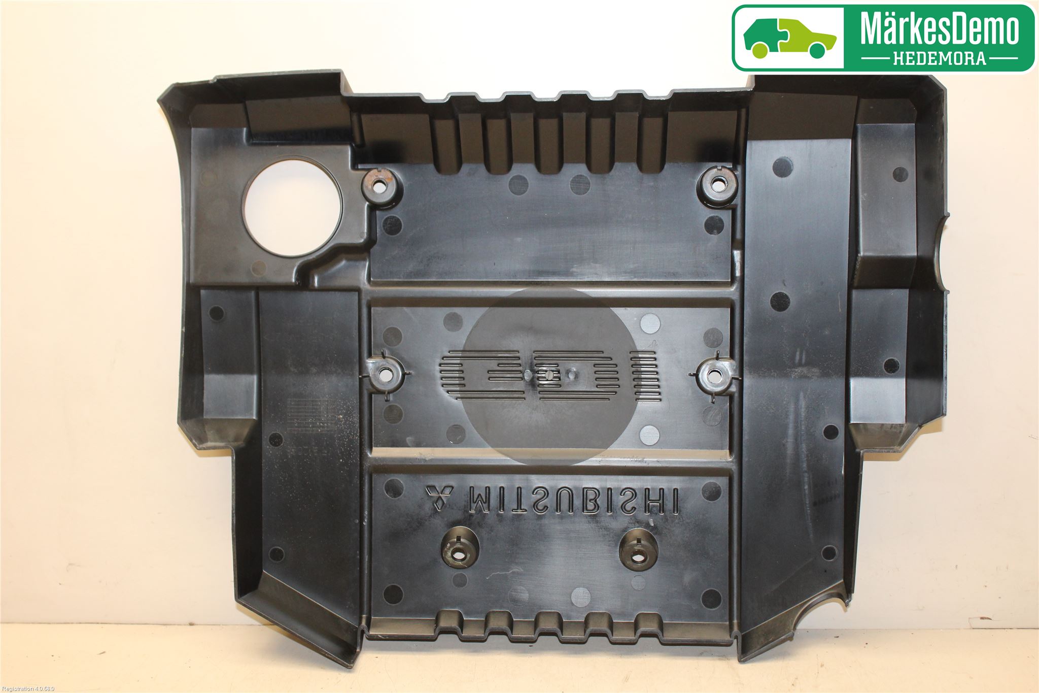 Mitsubishi CARISMA 00-04 Motorkåpa