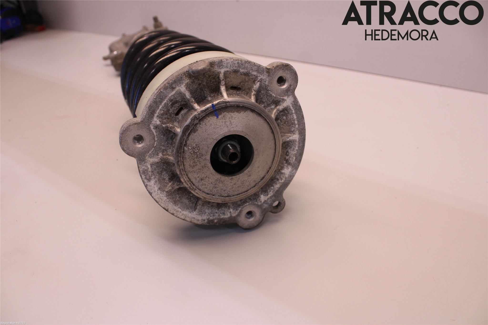 Audi A4/S4 B9 16-19 Fjäderben Fram Vänster