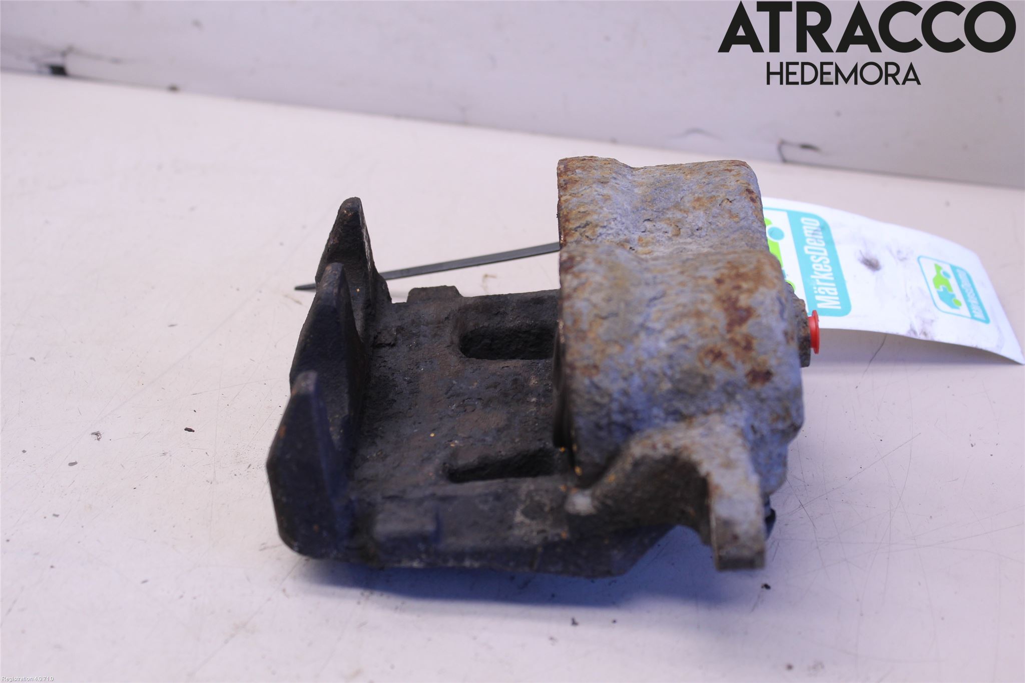 Lexus NX 300h 15-21 Bromsok Fram Höger