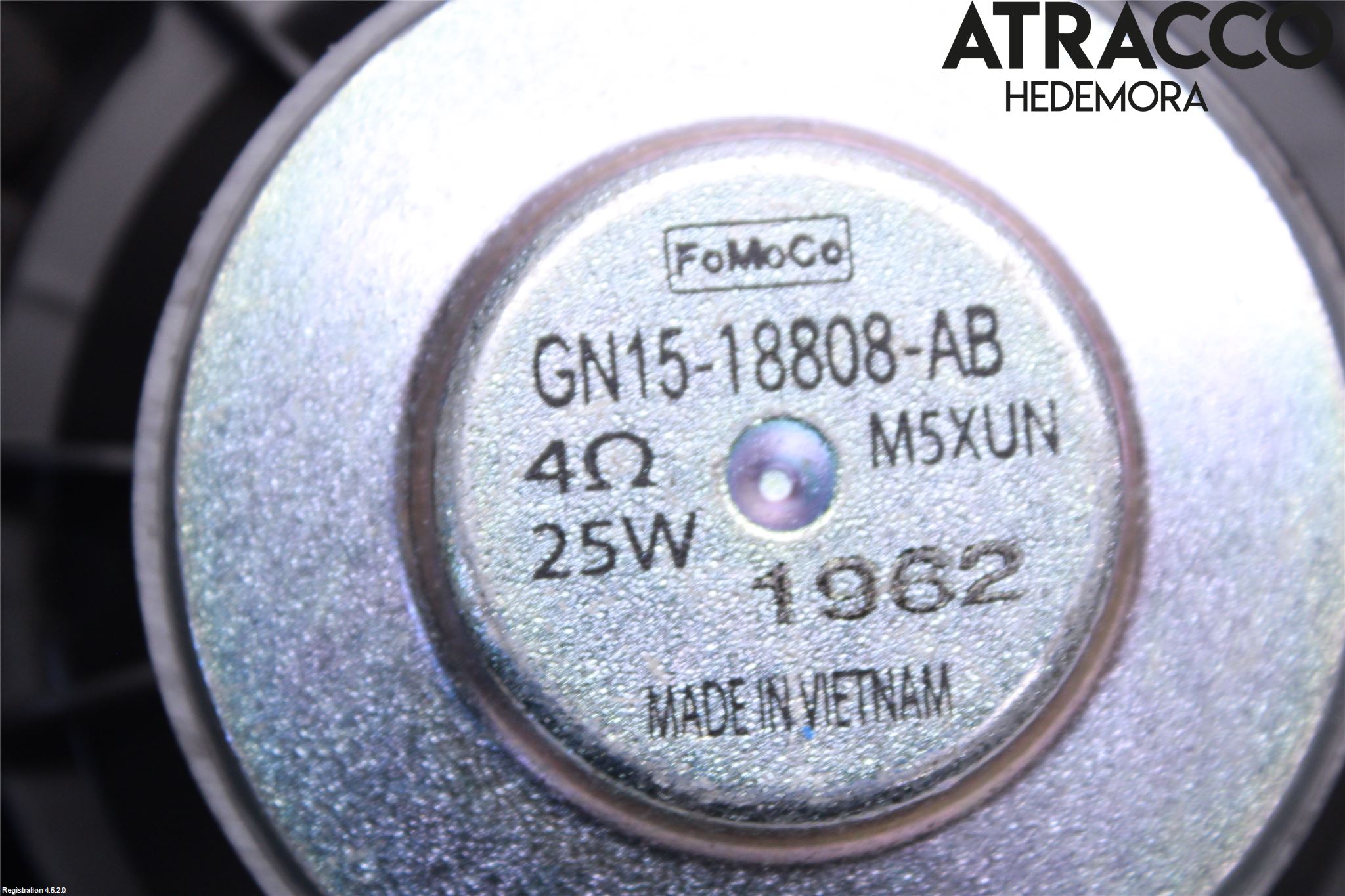 Ford E-TRANSIT SKÅP/BUSS 22- Högtalare