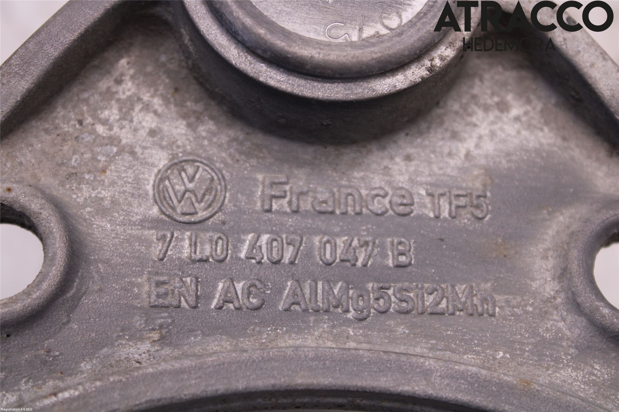 Audi Q7/SQ7 Bärarm Fram Övre Hö