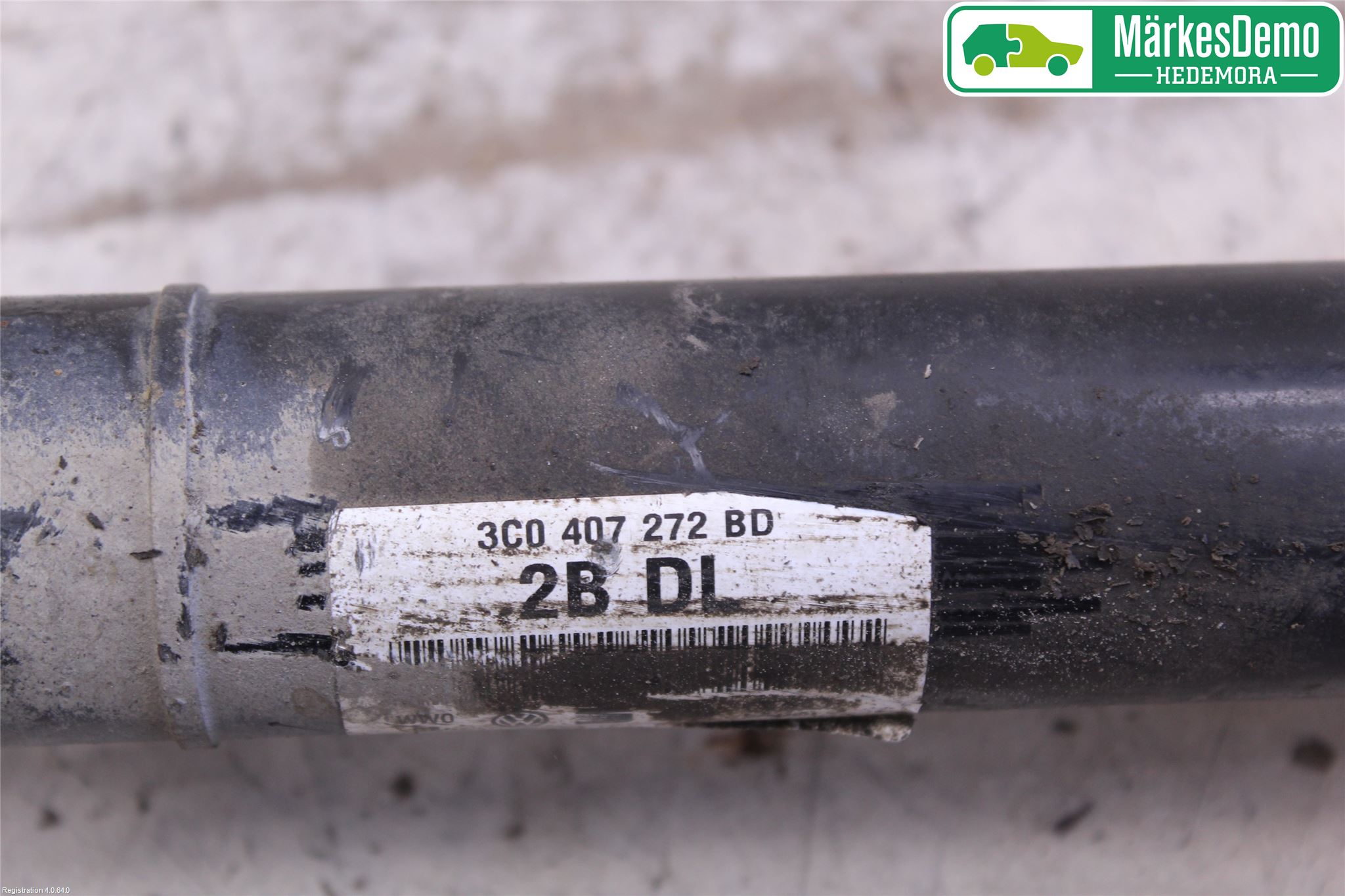 Volkswagen VW PASSAT 05-11 Drivaxel Fram Höger