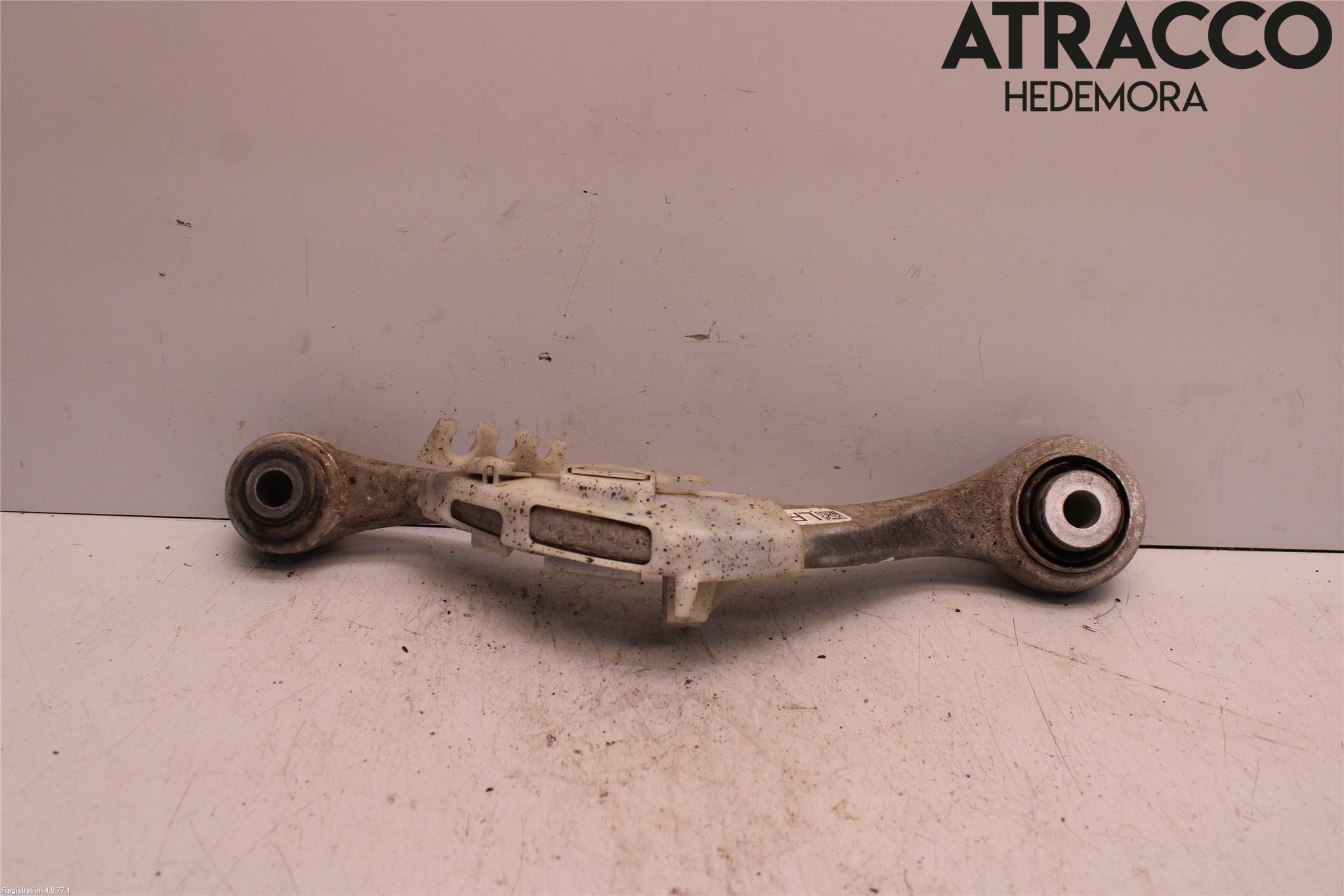 BMW 5 G30/G31/F90 17-23 Bärarm Bak Övre Höger