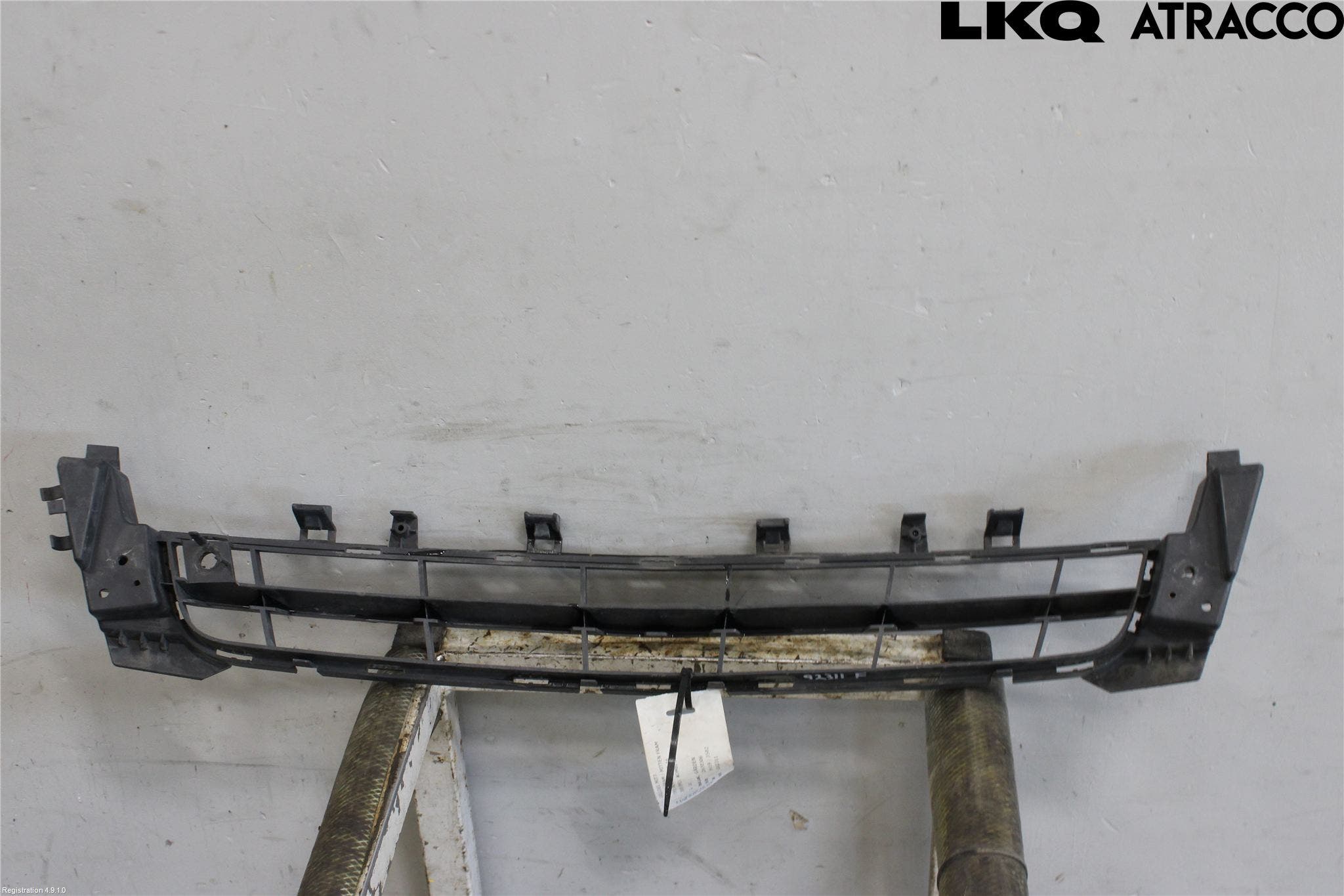 Opel INSIGNIA 09-16 Grilldel Mitt