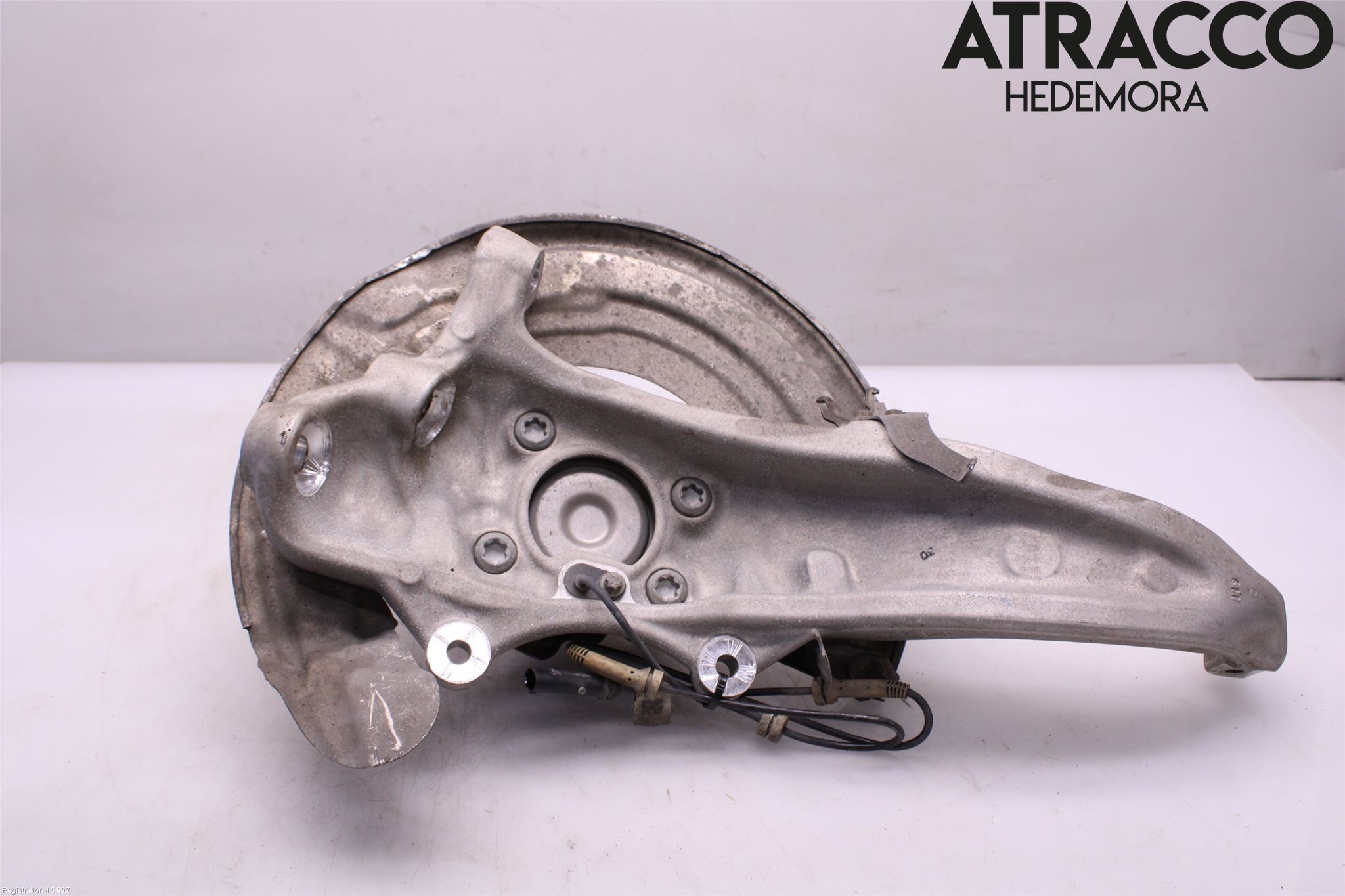 BMW 5 G30/G31/F90 17-23 Styrspindel Lagerhus Hö