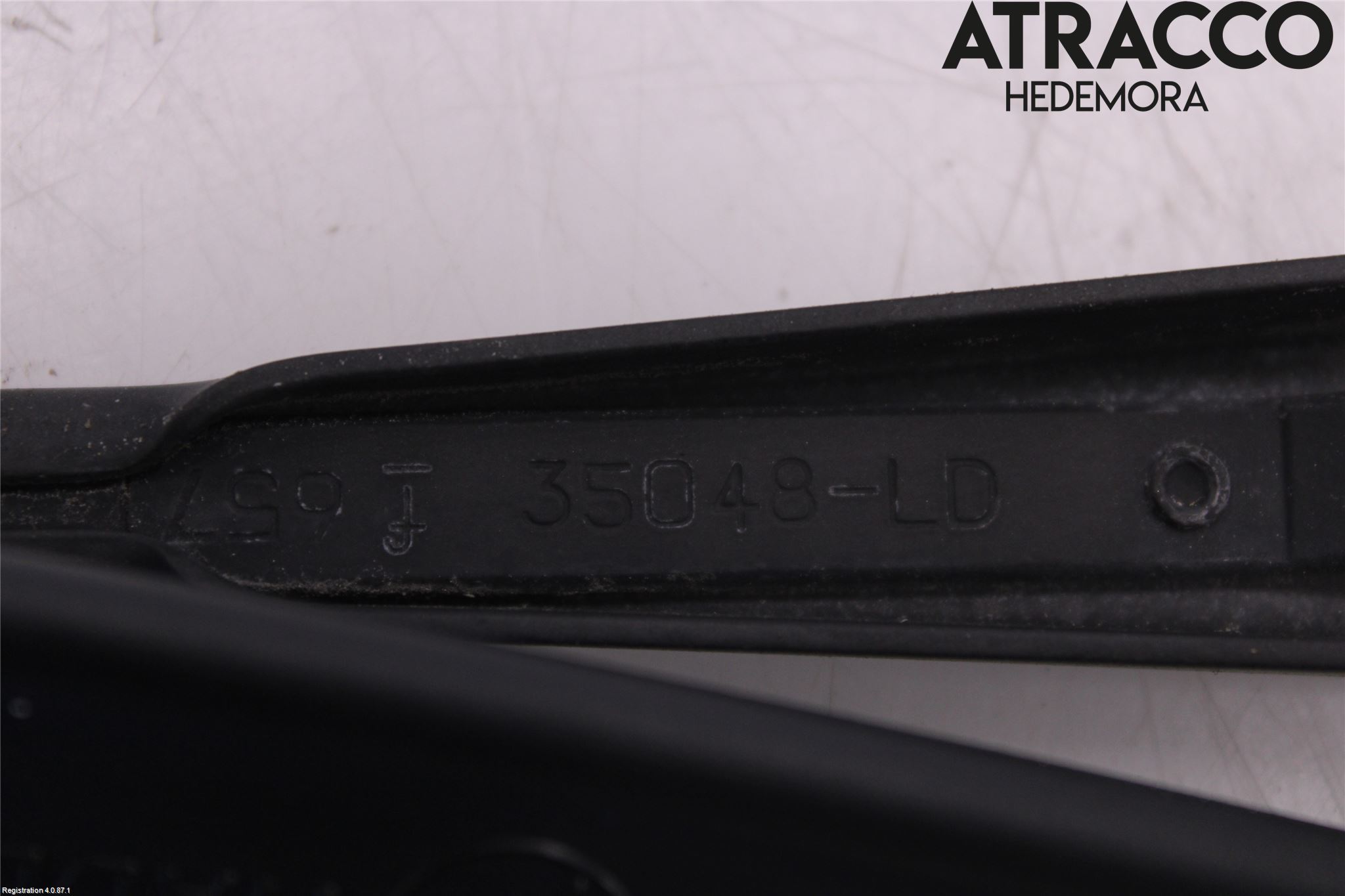 Subaru FORESTER SG 03-05 Torkararm Armar Vindruta
