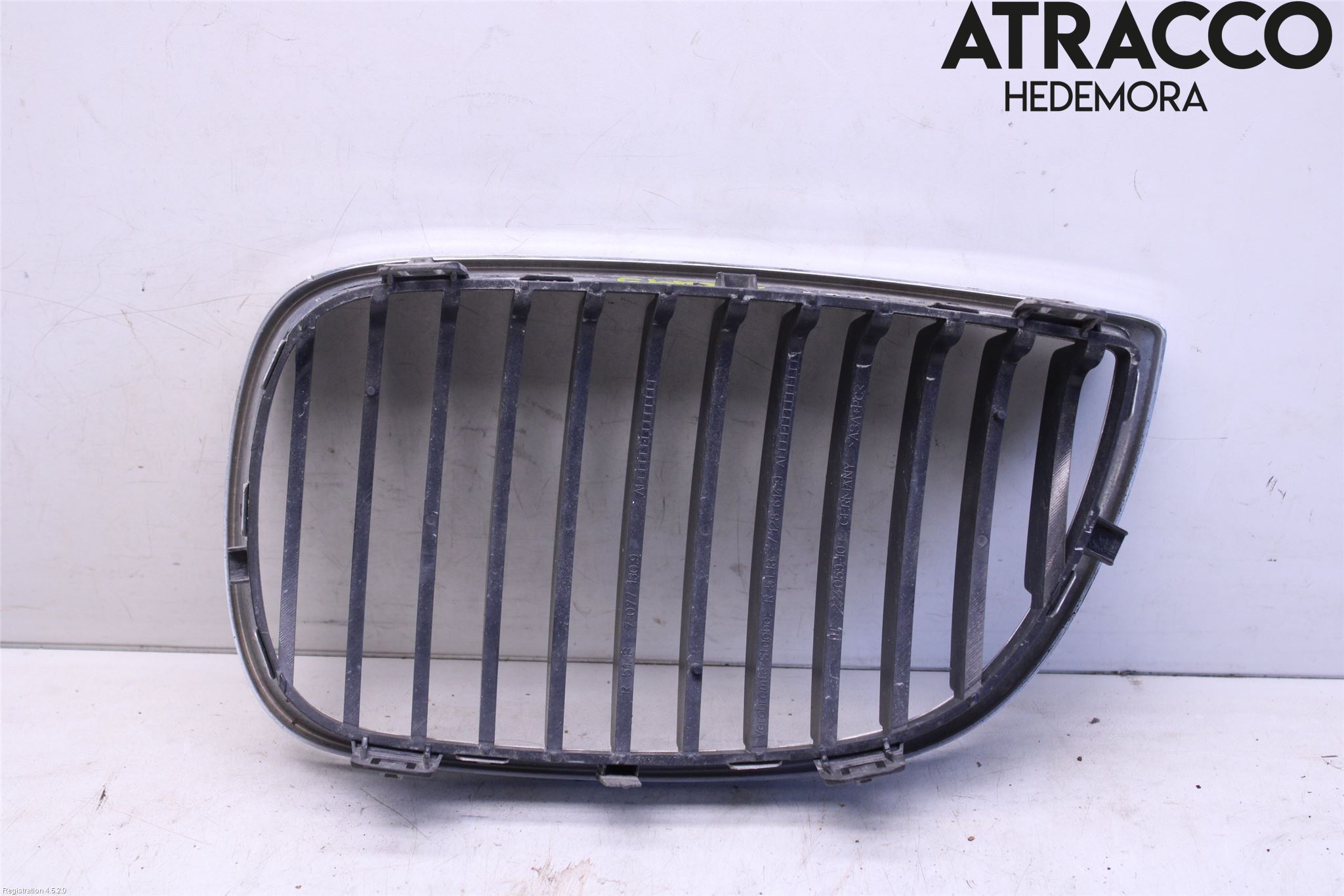 BMW 1 E87/81 5D/3D 03-11 Grilldel Höger