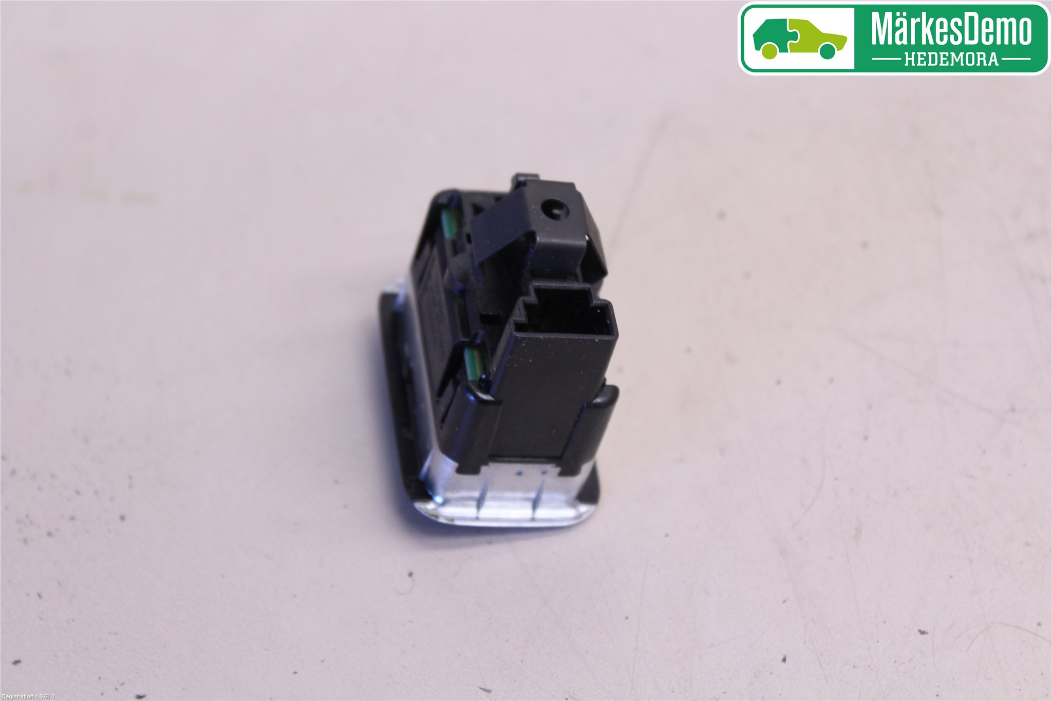 Mercedes-Benz MB ML/GLE-KLASS (W166) 12-18 Strömställare Baklucka