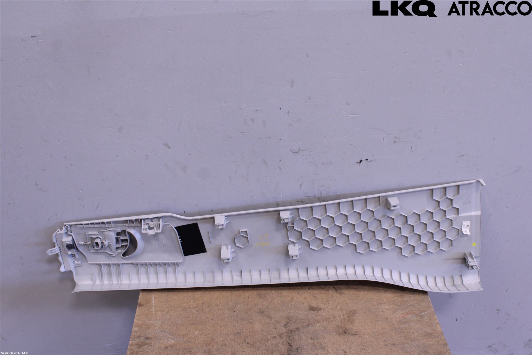 Volkswagen VW CRAFTER II / E-CRAFTER 17- Inr Plastd A-B-C Stolpe