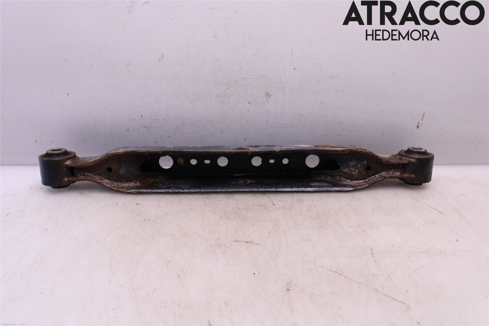 Nissan X-TRAIL 14-21 Bärarm Bak Vänster